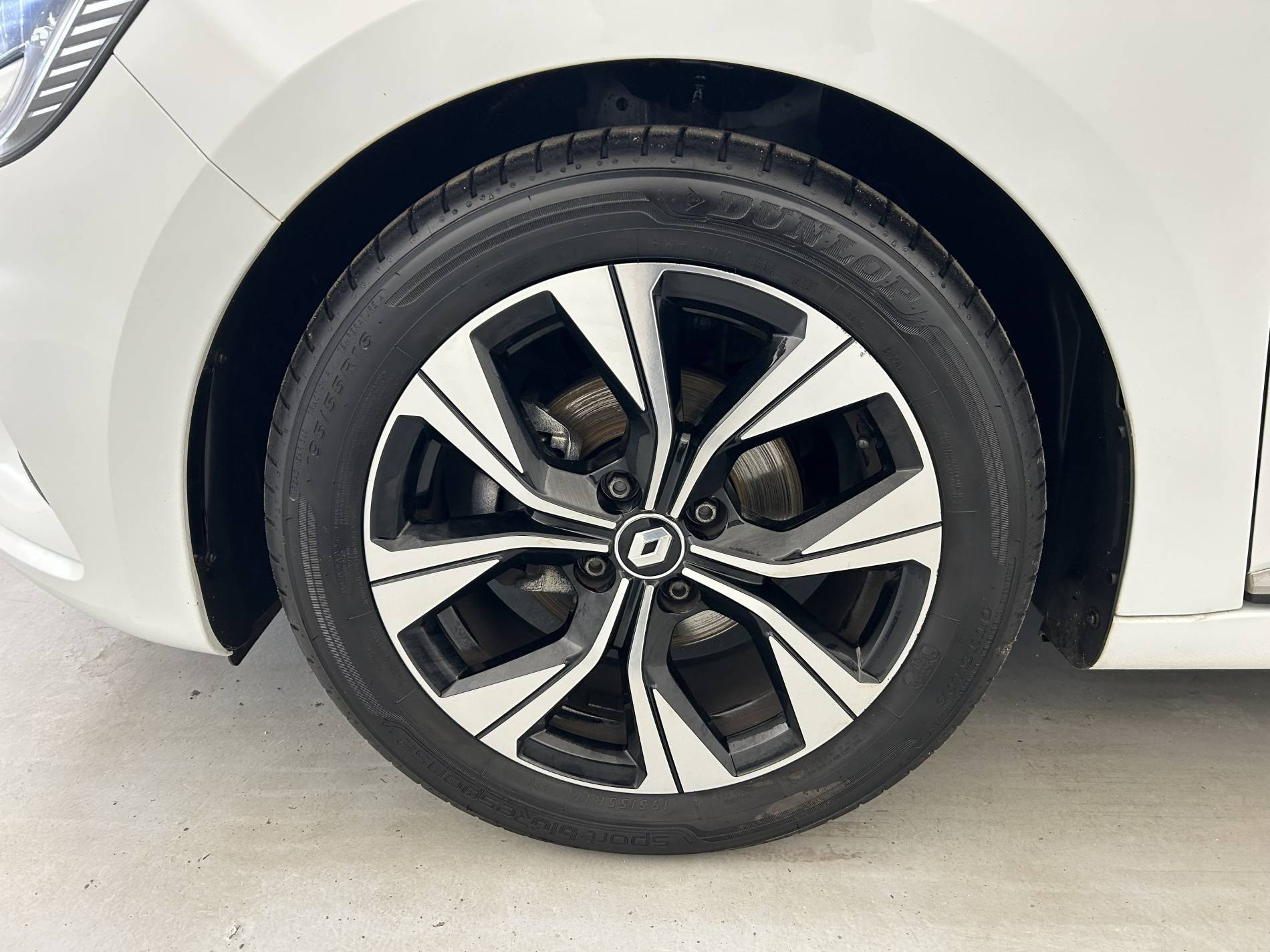 Vente en ligne Renault Clio 5 Clio TCe 100 GPL au prix de 14 390 €