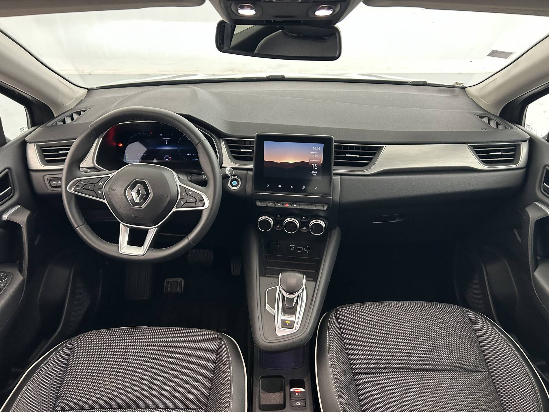 Vente en ligne Renault Captur  E-Tech Plug-in 160 au prix de 17 000 €