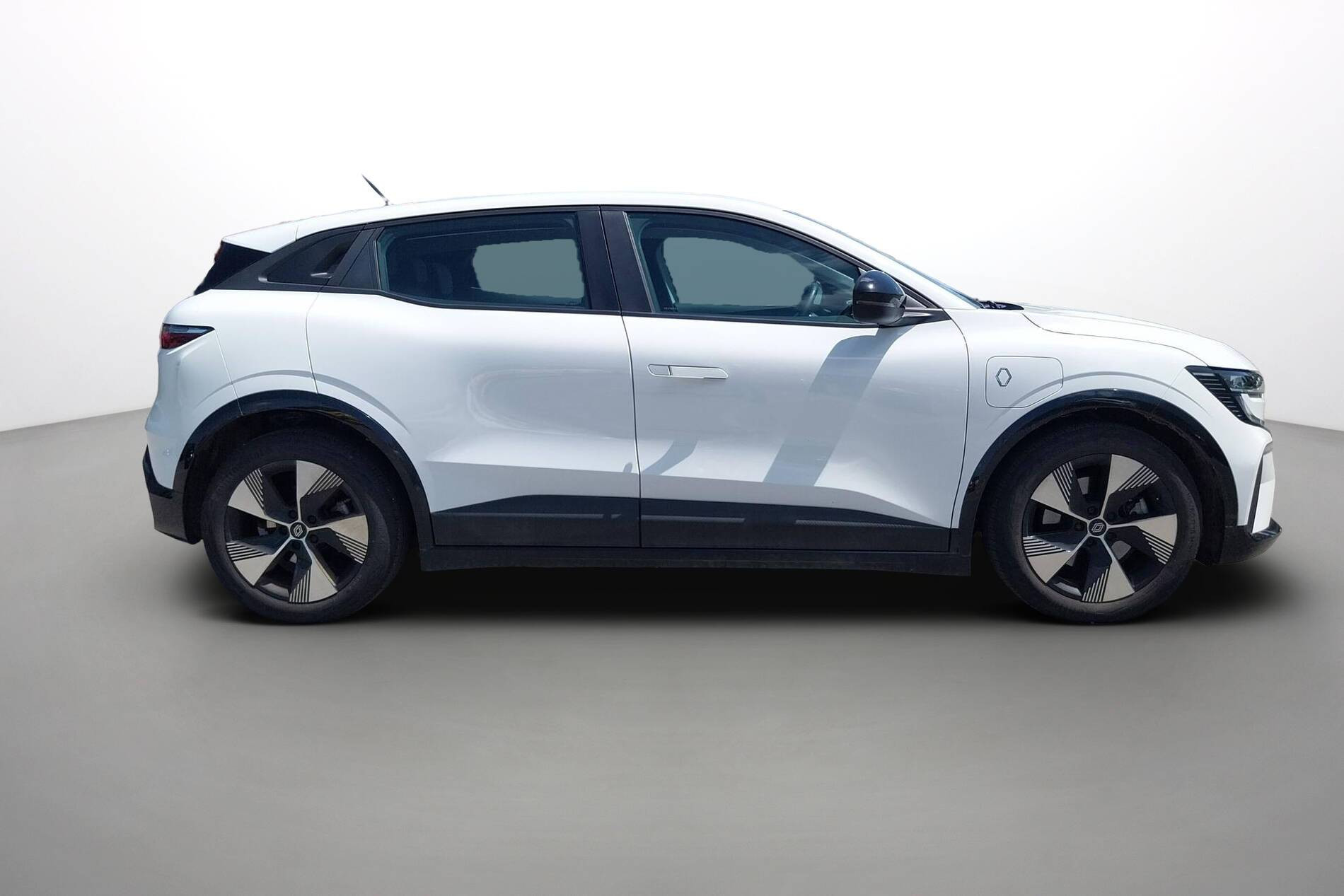 Vente en ligne Renault Megane E-Tech  EV40 130ch standard charge au prix de 18 490 €