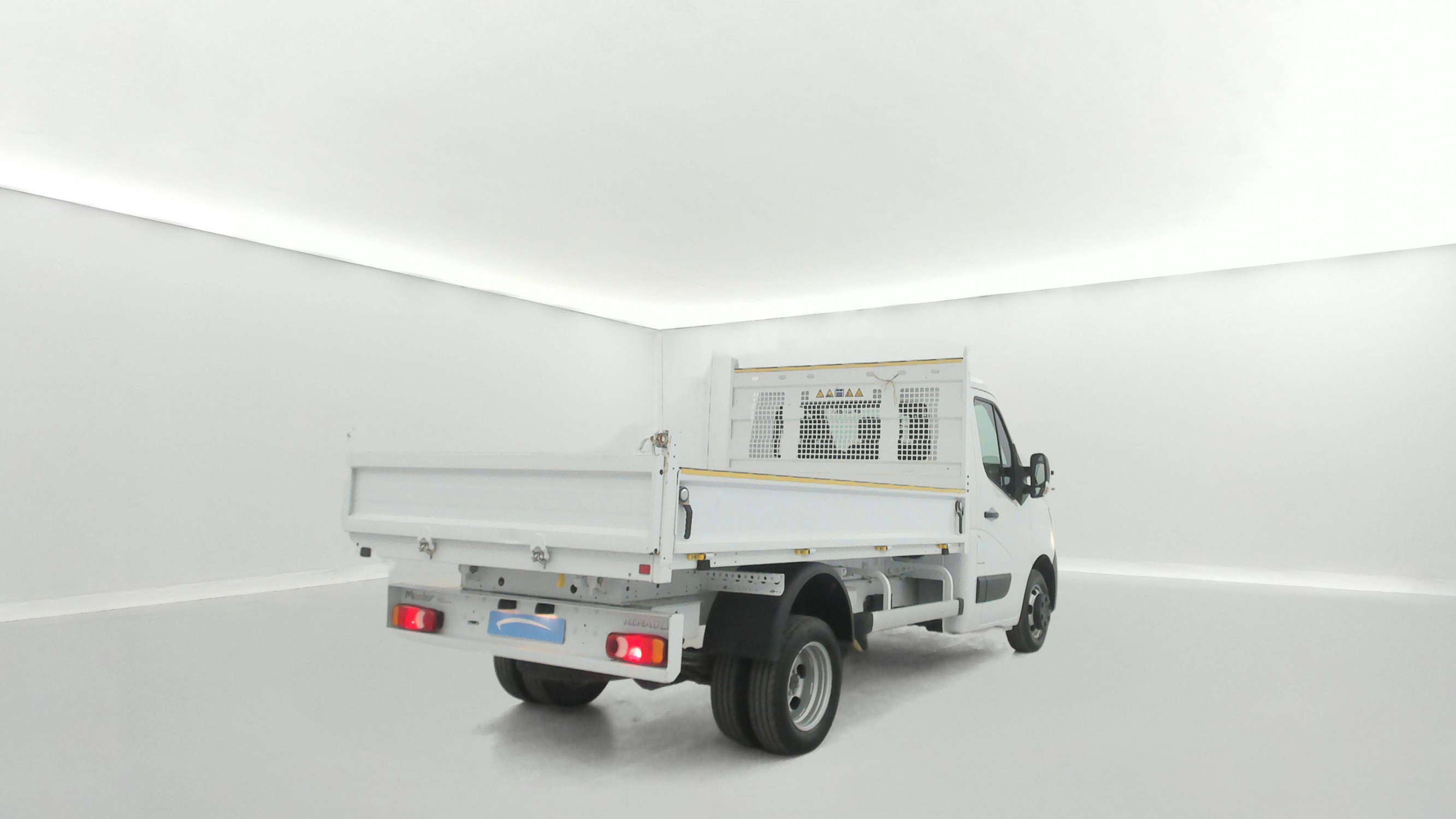 Vente en ligne Renault Master 3 Châssis Cabine MASTER CC PROP RJ3500 L2 PAFC BLUE DCI 130 EURO VI au prix de 33 000 €