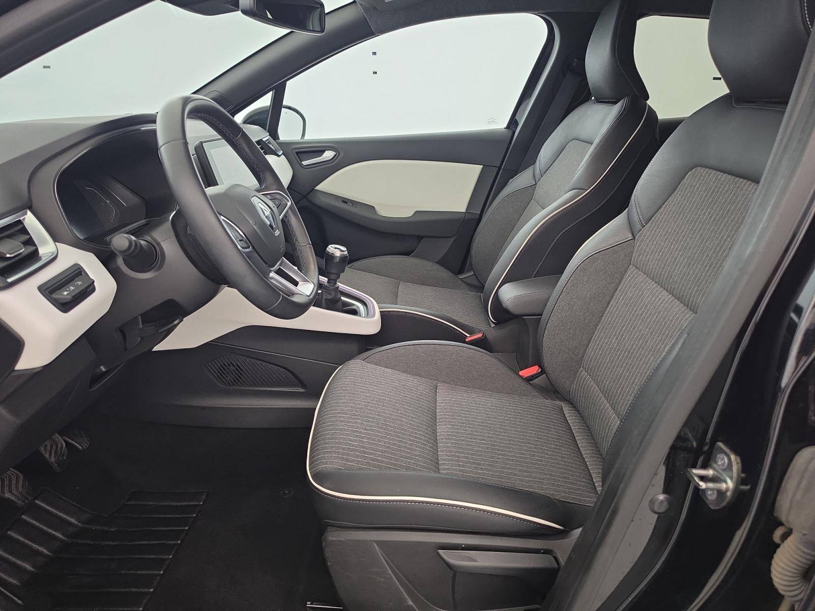 Vente en ligne Renault Captur  mild hybrid 140 au prix de 19 990 €