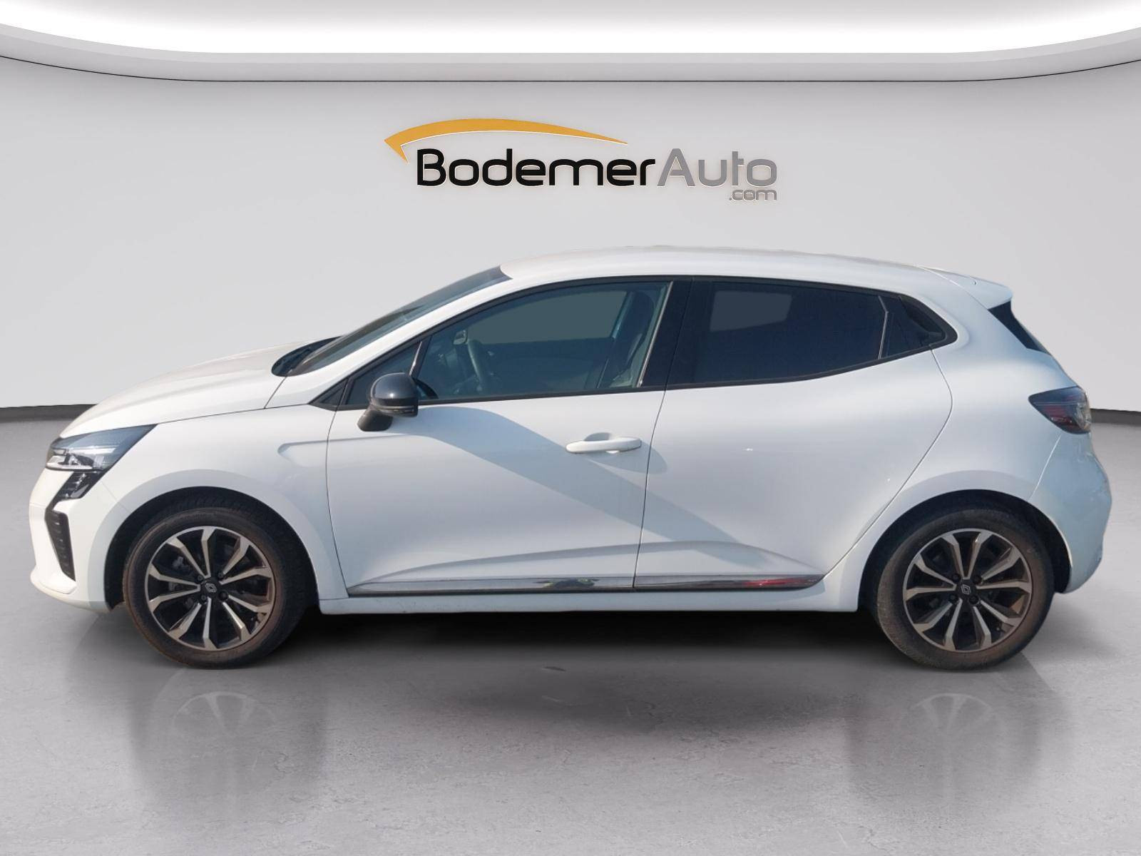 Vente en ligne Renault Clio 5 Clio E-Tech full hybrid 145 au prix de 17 990 €