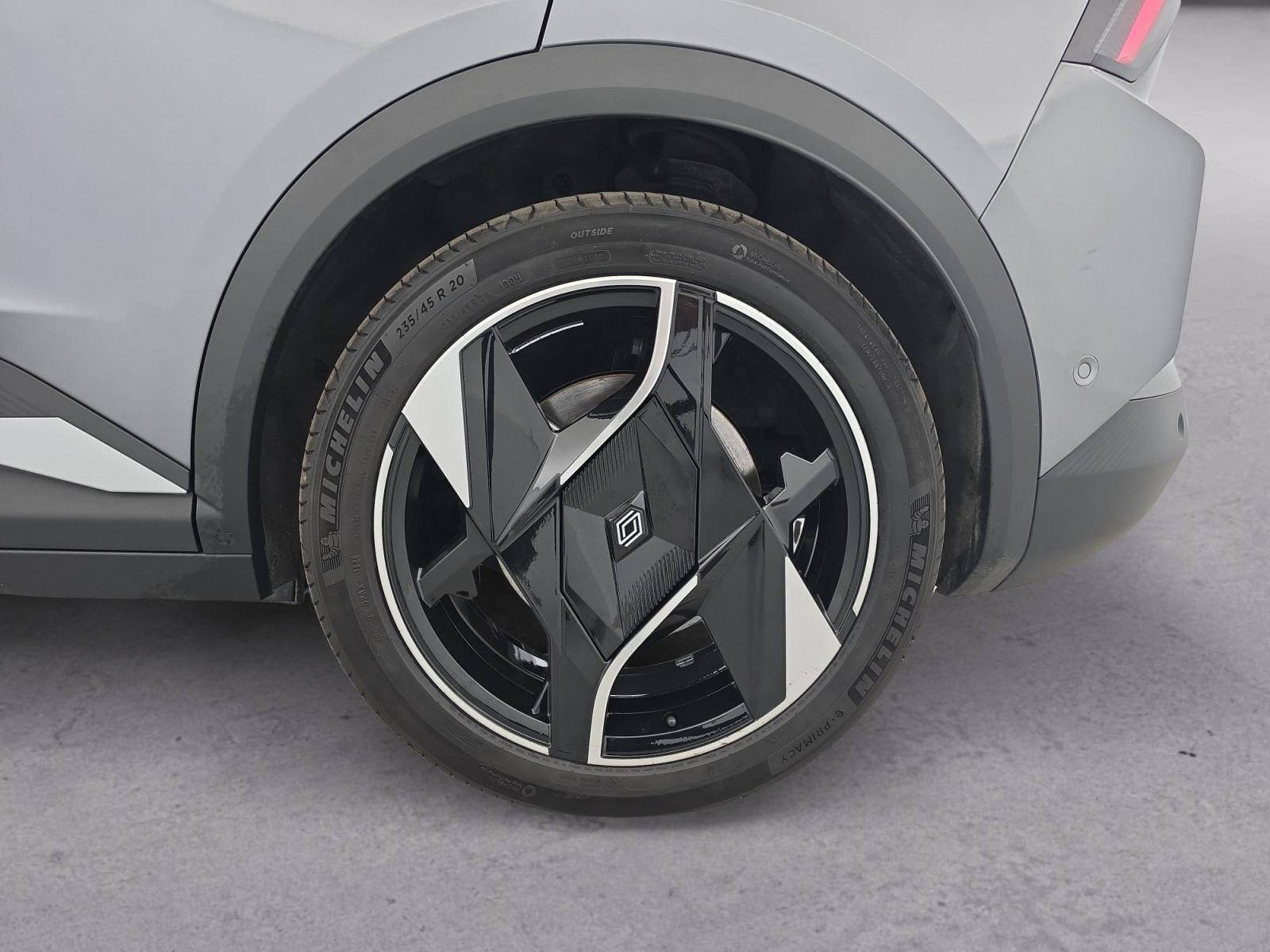 Vente en ligne Renault Scenic E-Tech Scenic E-Tech électrique 220 ch grande autonomie au prix de 36 990 €