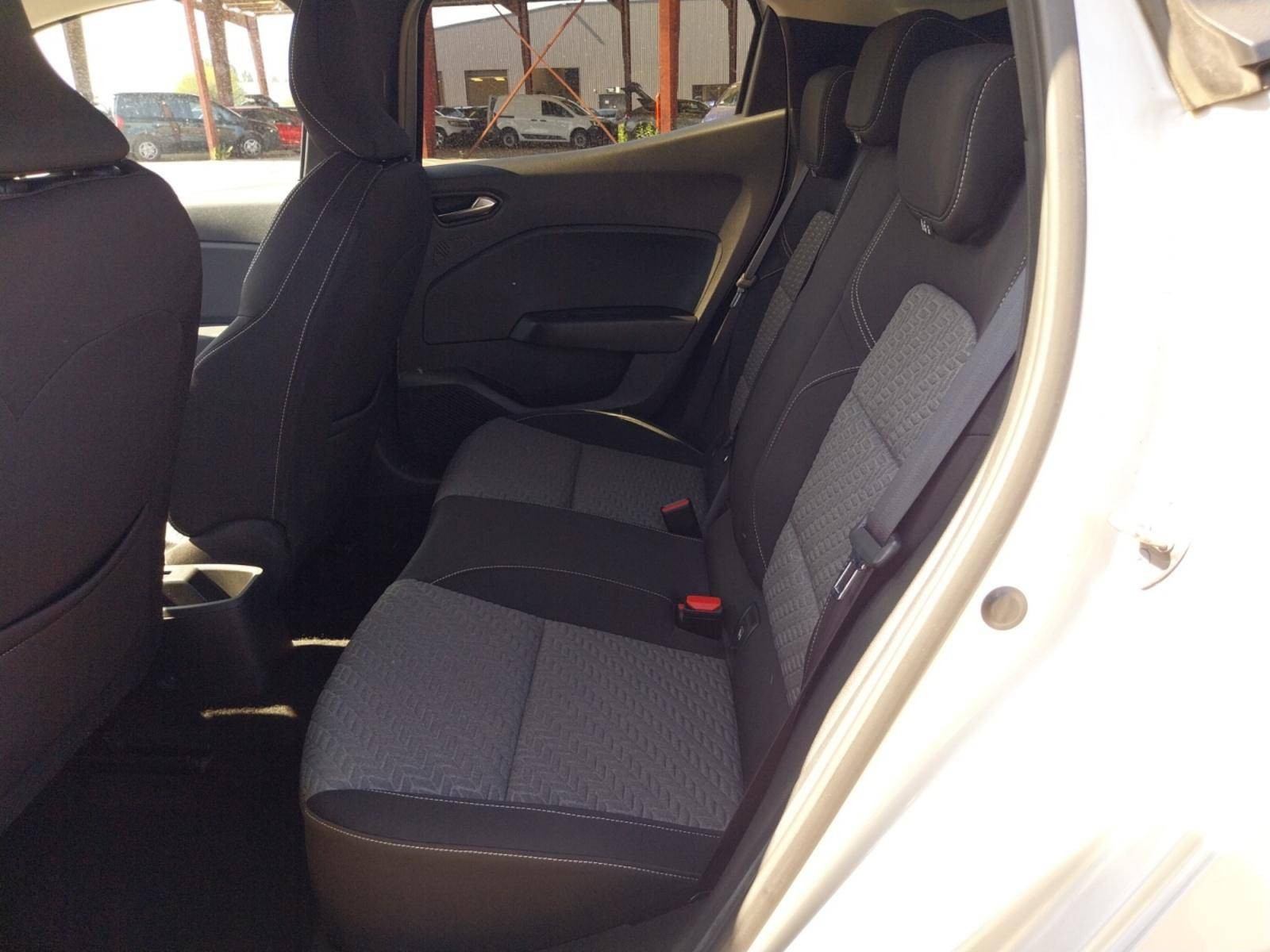 Vente en ligne Renault Clio 5 Clio TCe 100 GPL au prix de 14 491 €