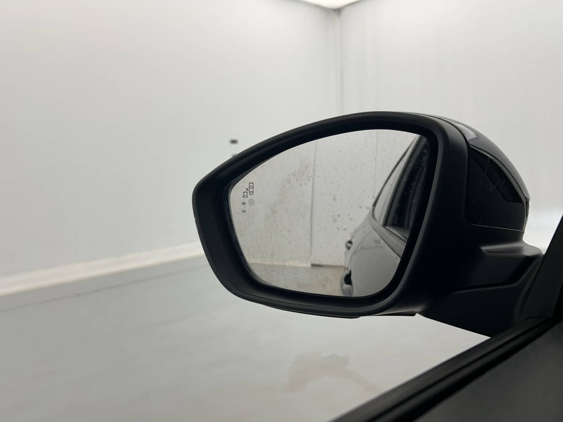 Vente en ligne Opel Mokka-e  136 ch & Batterie 50 kWh au prix de 15 490 €