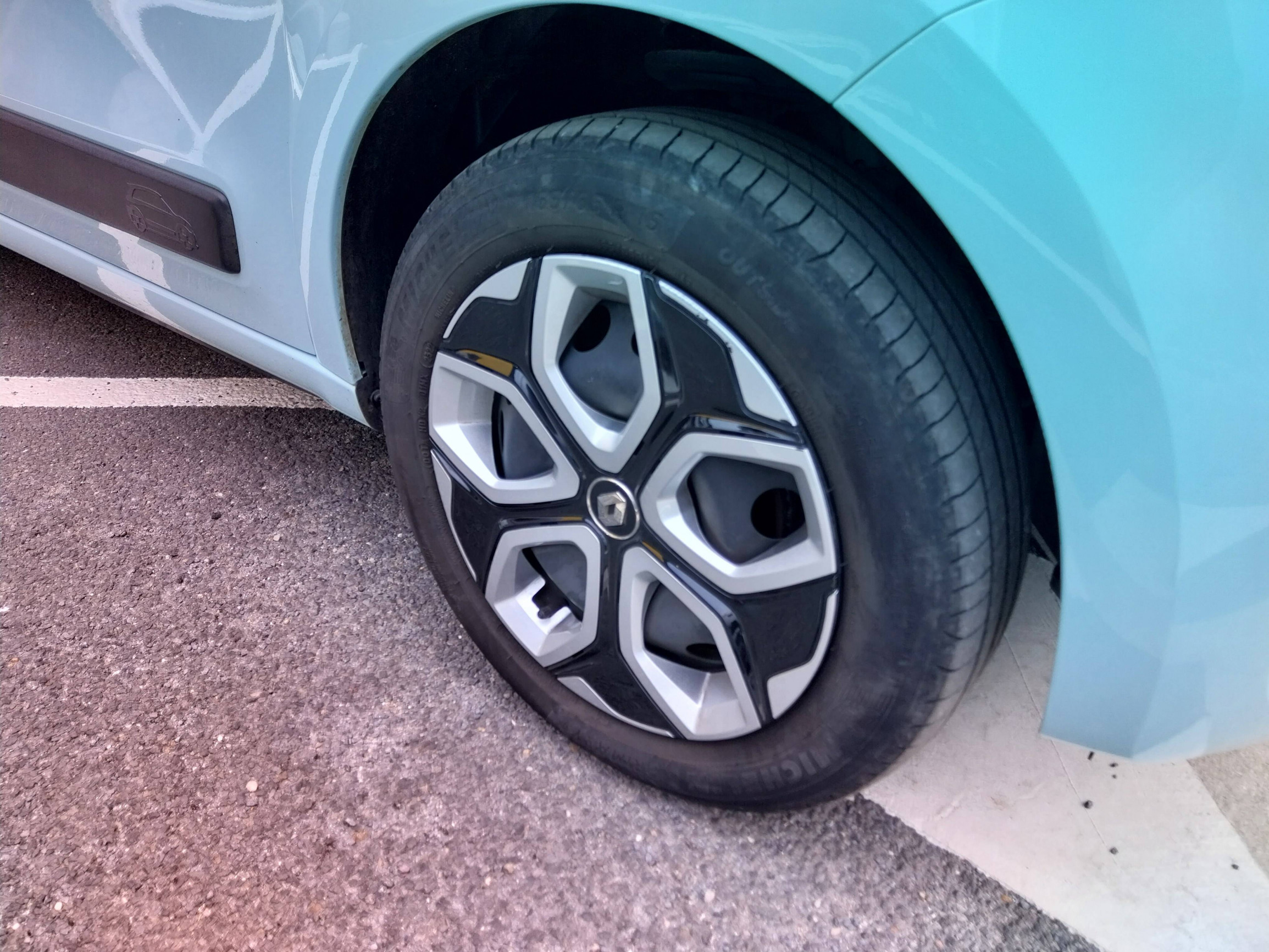Vente en ligne Renault Twingo Electrique Twingo III E-Tech au prix de 10 000 €
