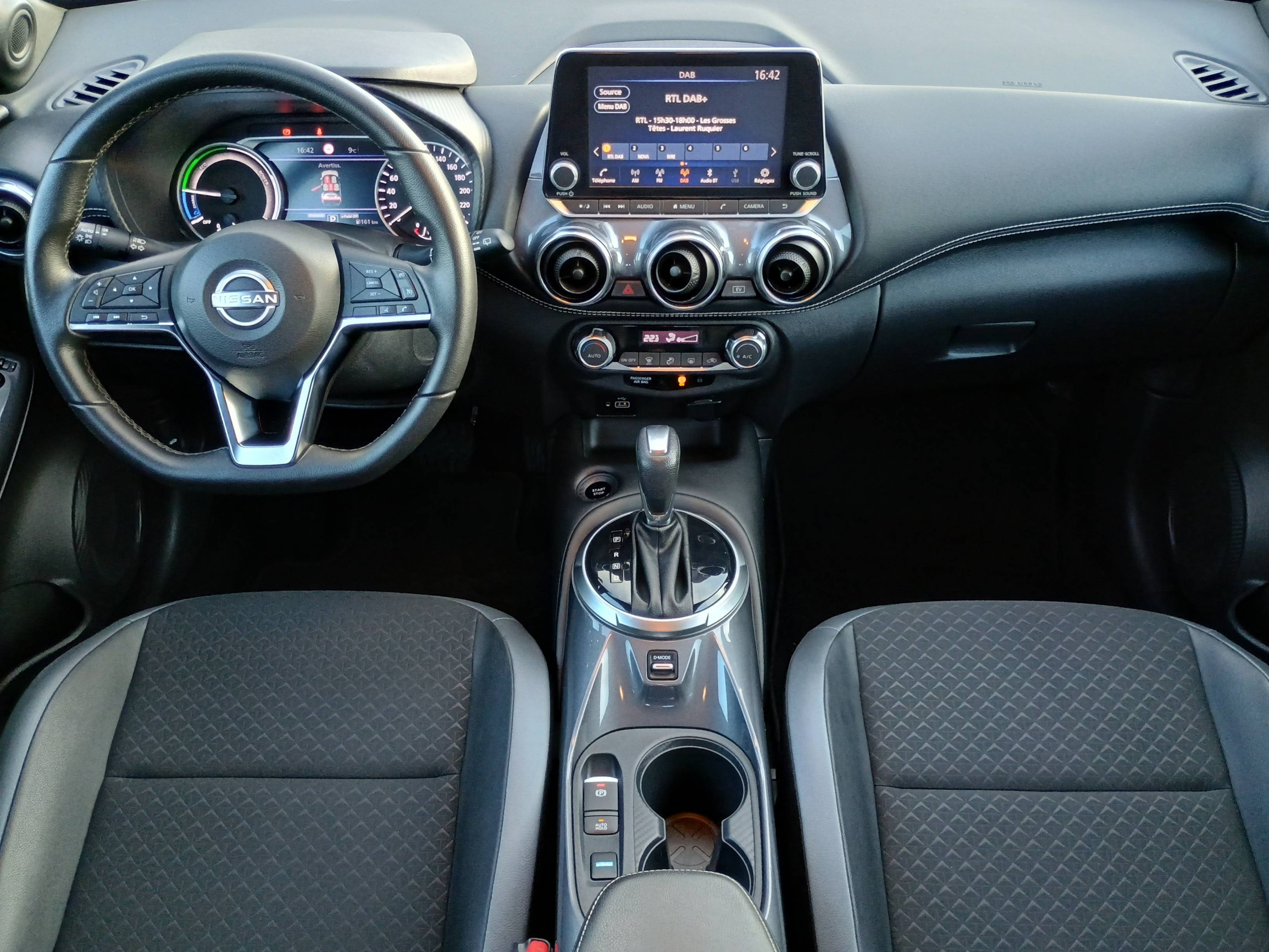 Vente en ligne Nissan Juke Juke HYBRID 143 au prix de 18 690 €