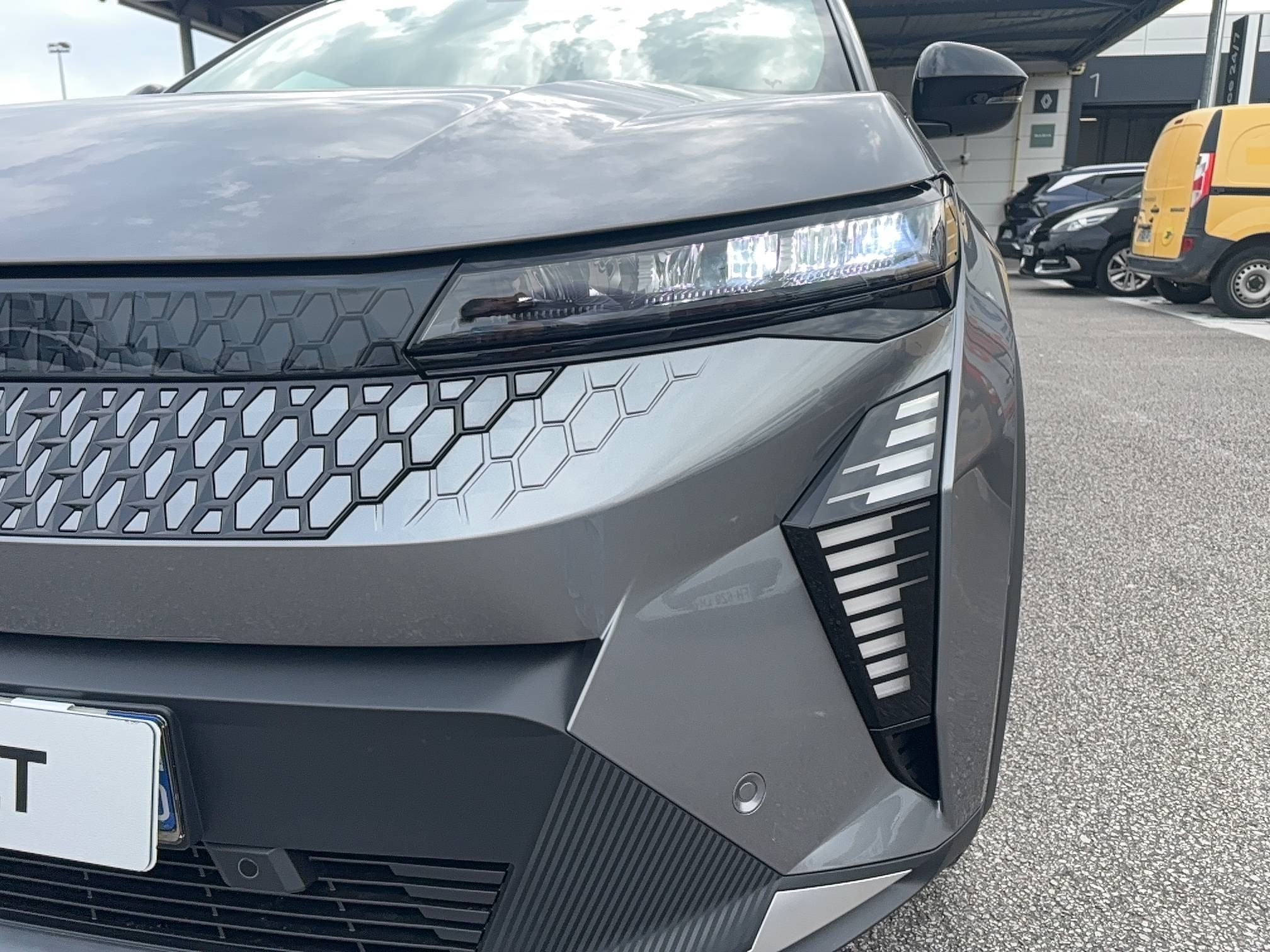 Vente en ligne Renault Scenic E-Tech Scenic E-Tech électrique 220 ch grande autonomie au prix de 45 500 €
