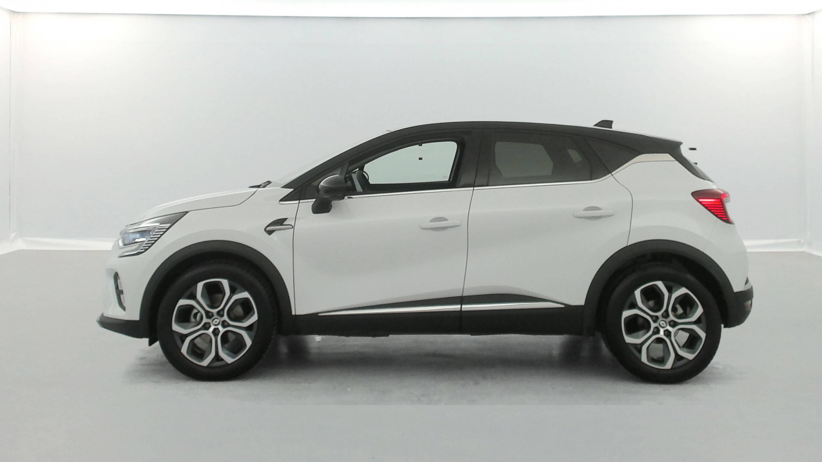 Vente en ligne Renault Captur  E-Tech full hybrid 145 au prix de 21 500 €