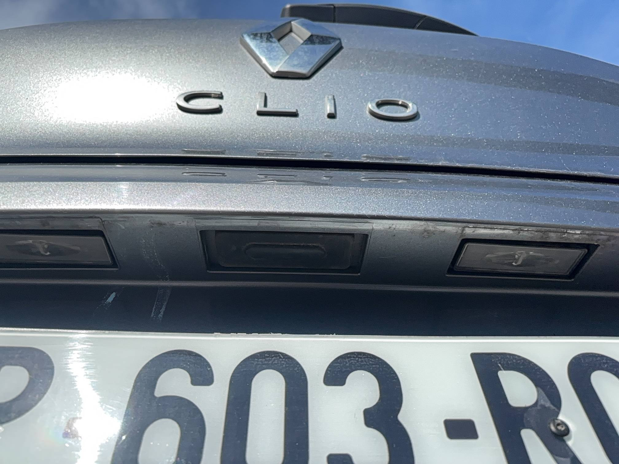 Vente en ligne Renault Clio 5 Clio TCe 90 au prix de 12 990 €