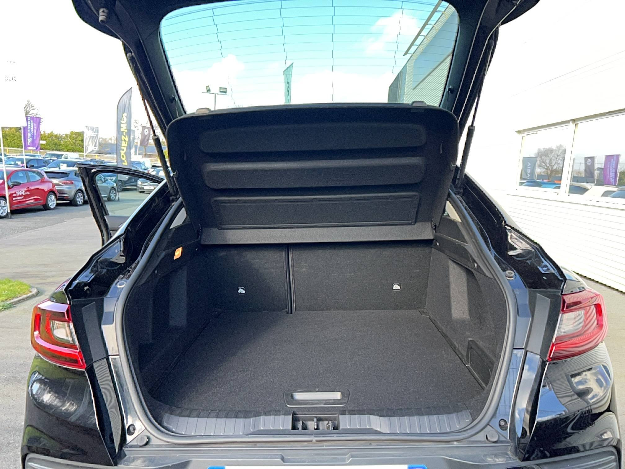 Renault Arkana  E-Tech hybride 145 - 22 occasion de 2023 en vente à Guingamp