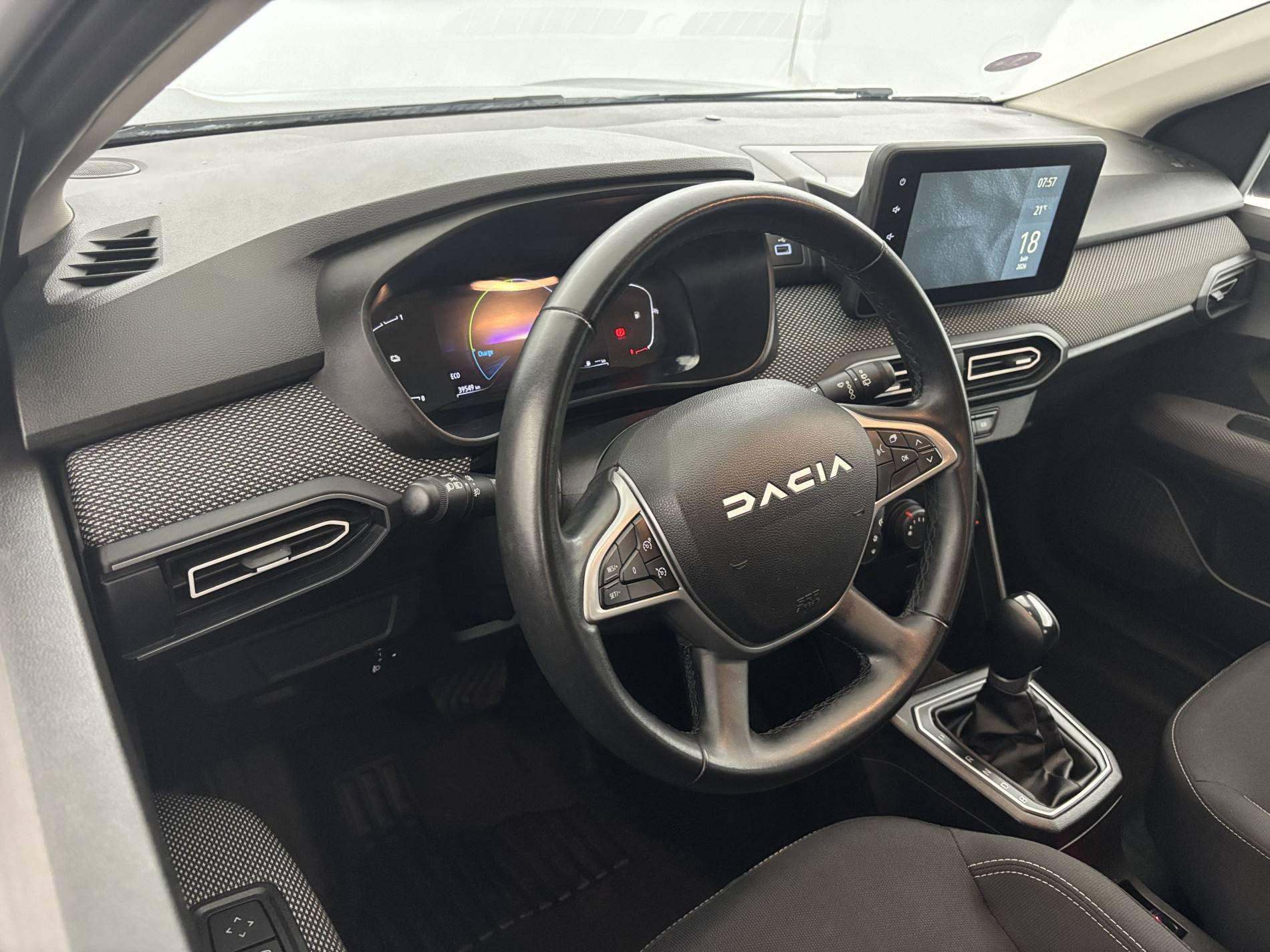 Vente en ligne Dacia Jogger  Hybrid 140 5 places au prix de 21 290 €