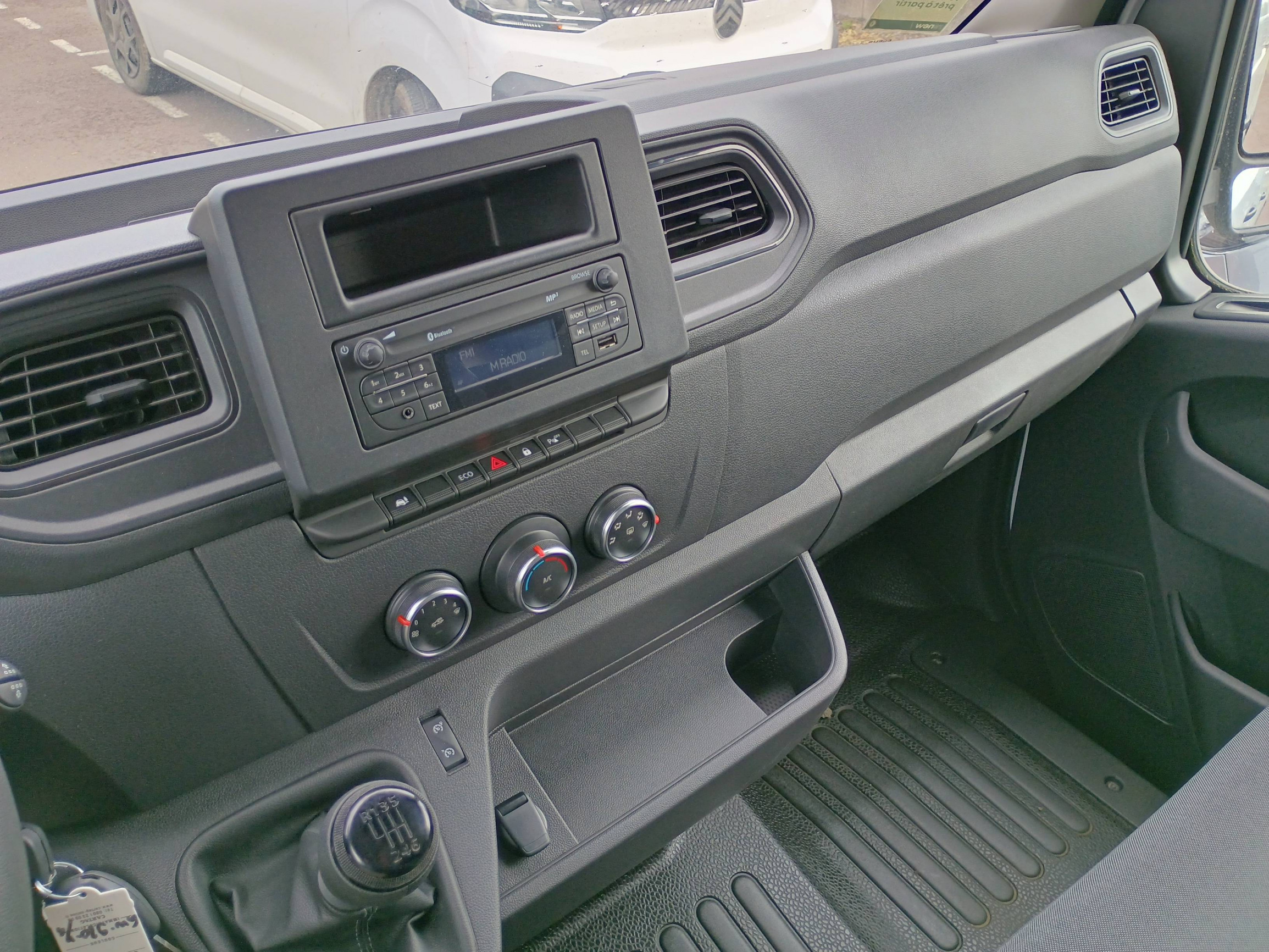 Renault Master Fourgon MASTER FGN TRAC F3500 L2H2 BLUE DCI 135 occasion de 2024 en vente à Bayeux