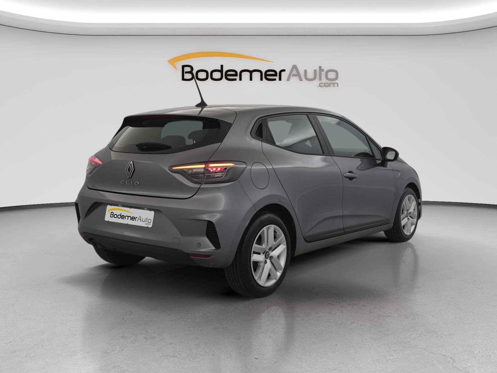 Vente en ligne Renault Clio 5 Clio TCe 90 au prix de 14 590 €