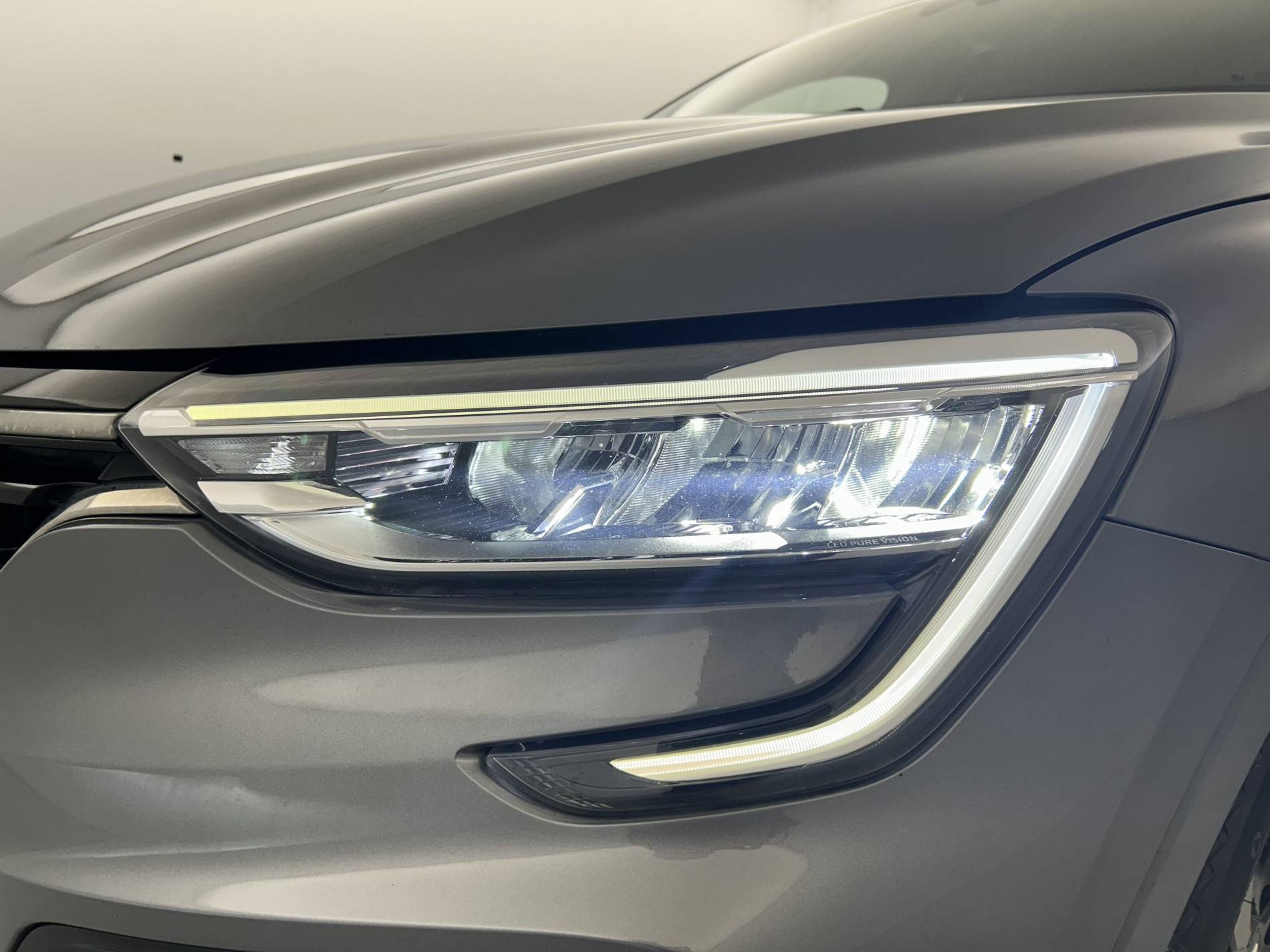 Vente en ligne Renault Arkana  TCe 140 EDC FAP - 21B au prix de 19 490 €