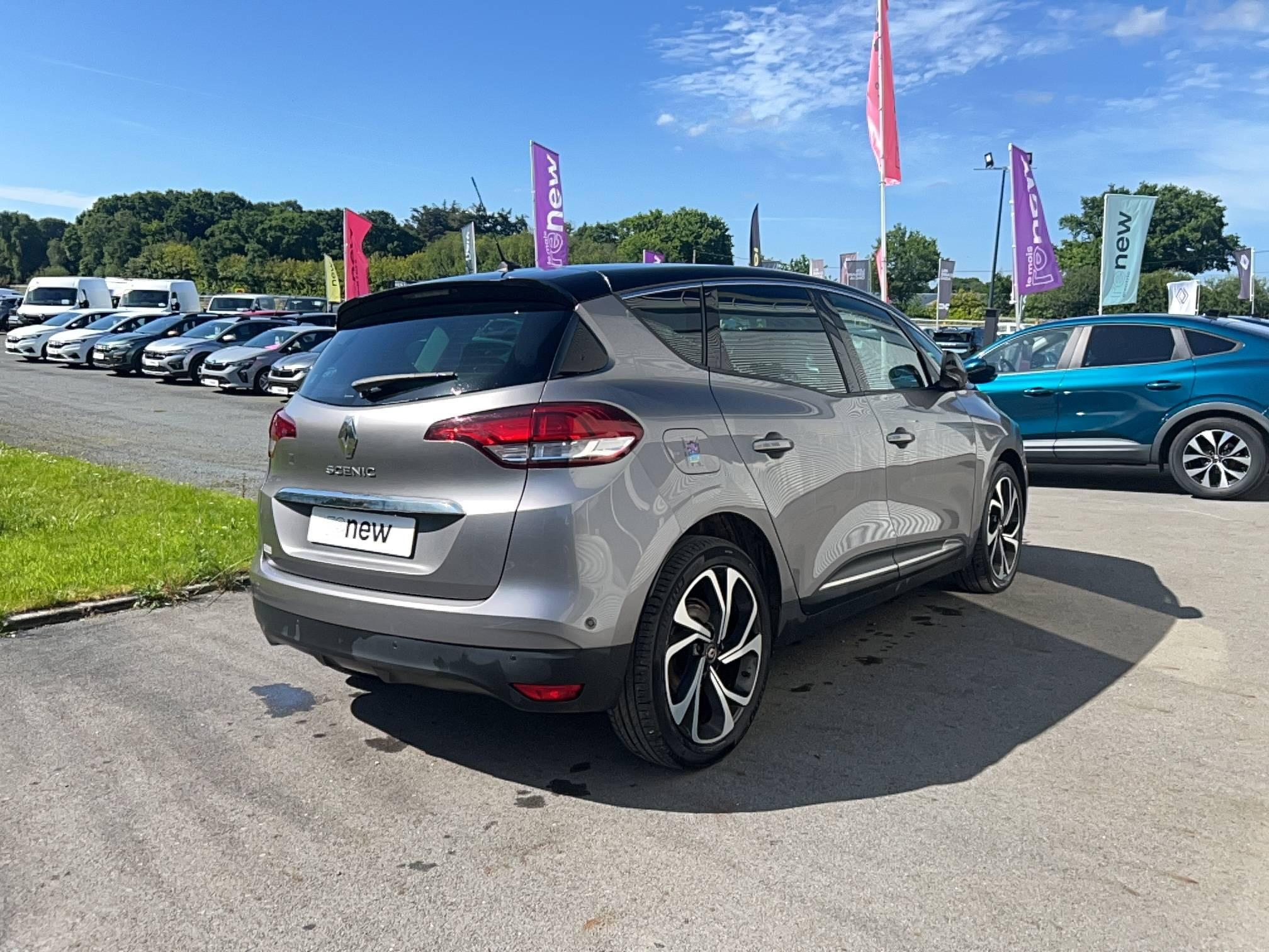 Vente en ligne Renault Scenic 4 Scenic TCe 140 FAP au prix de 15 590 €