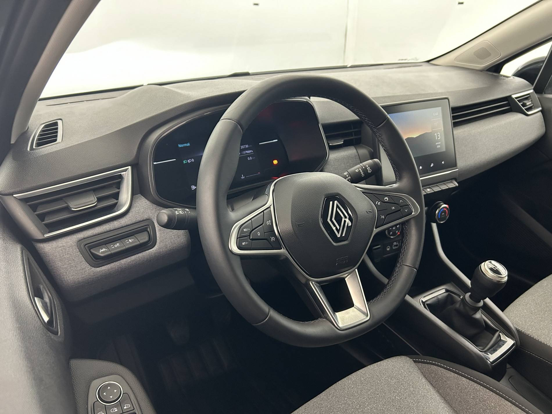 Vente en ligne Renault Clio 5 Clio TCe 90 au prix de 15 400 €