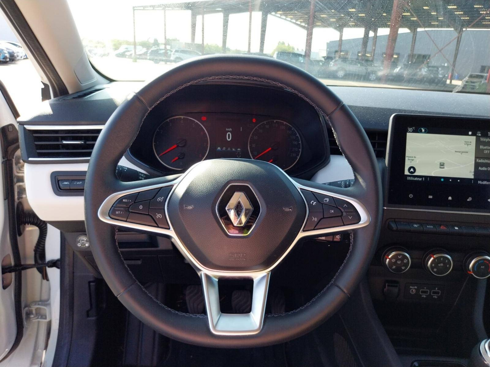 Vente en ligne Renault Clio 5 Clio TCe 100 GPL au prix de 15 990 €
