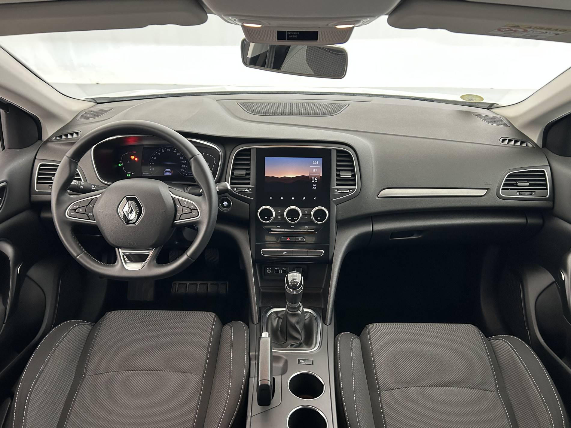 Vente en ligne Renault Megane 4 Estate  Blue dCi 115 au prix de 15 780 €