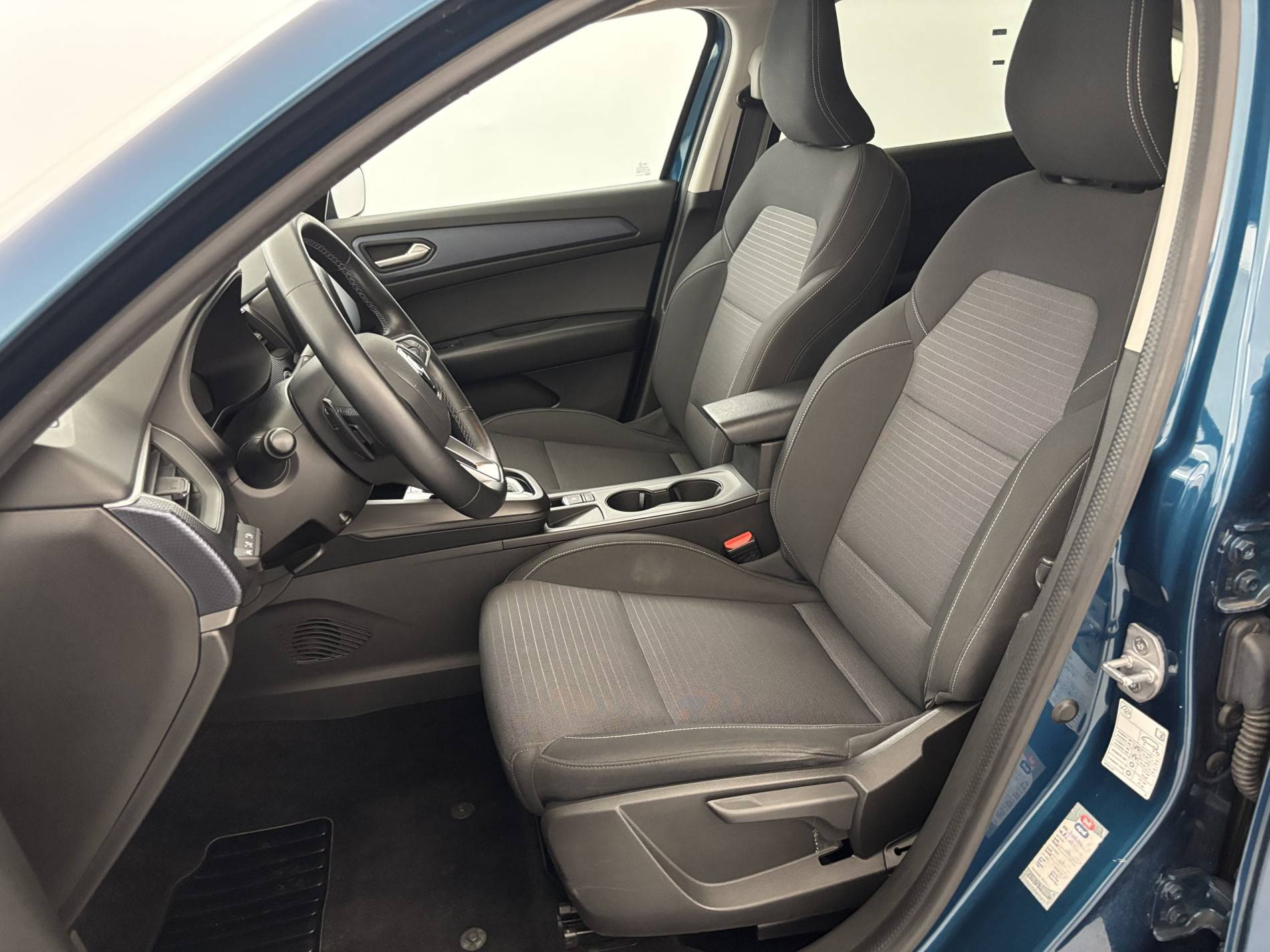 Vente en ligne Renault Arkana  mild hybrid 140 EDC FAP - 22 au prix de 18 290 €