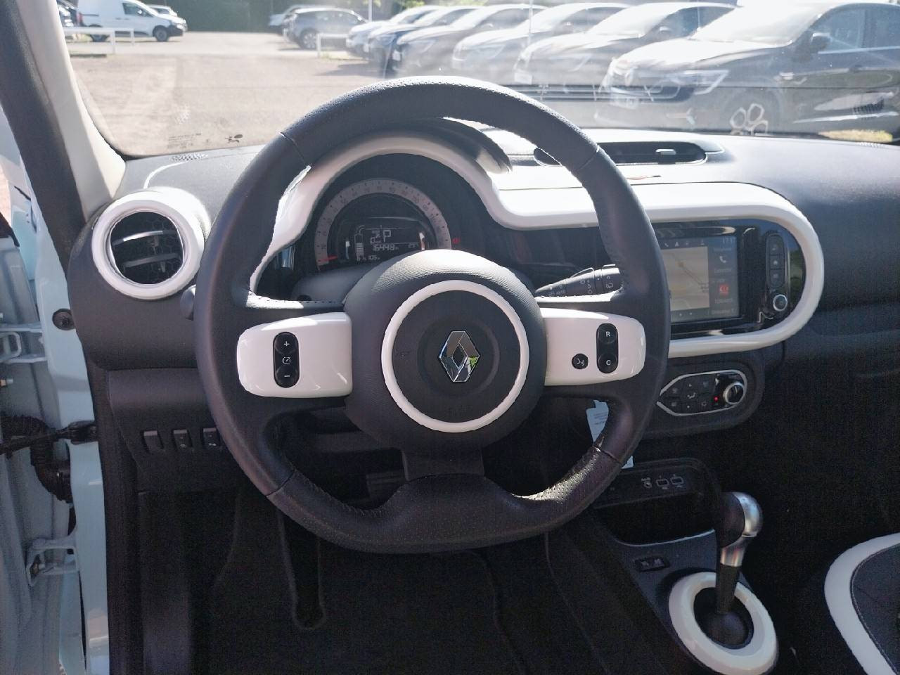 Vente en ligne Renault Twingo Electrique Twingo III E-Tech au prix de 12 990 €