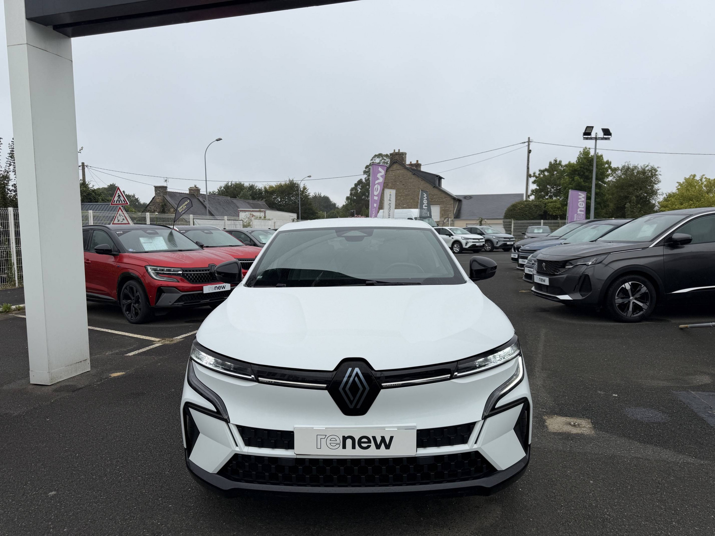 Vente en ligne Renault Megane E-Tech  EV60 220 ch super charge au prix de 26 990 €