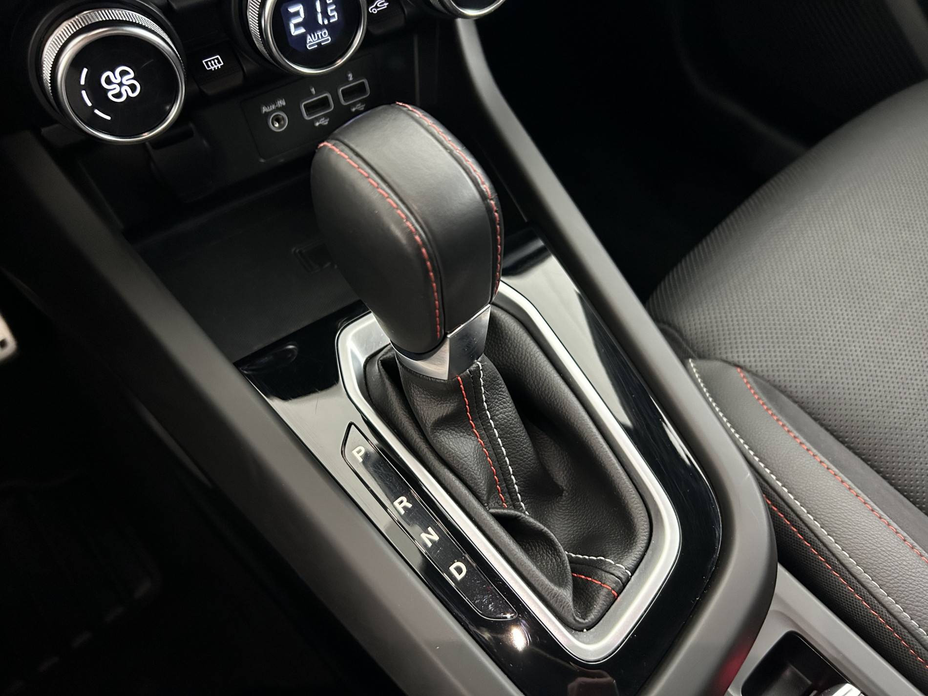 Vente en ligne Renault Arkana  TCe 140 EDC FAP - 21B au prix de 20 450 €