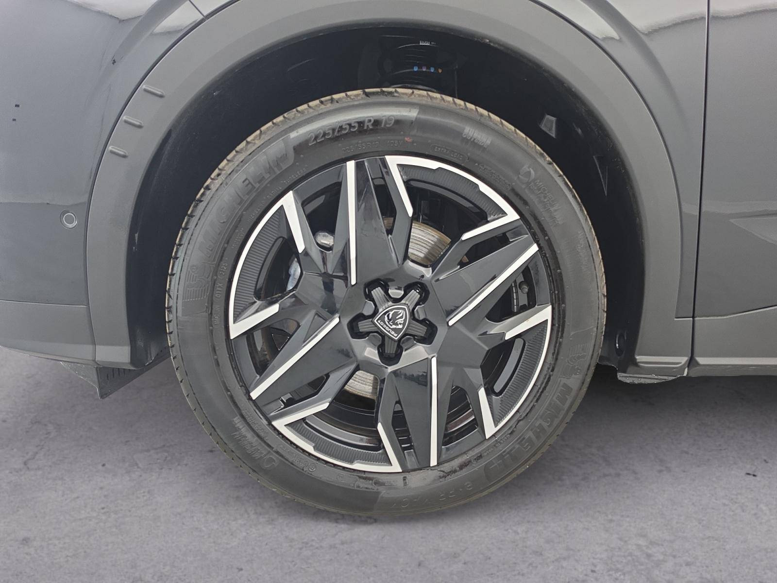 Vente en ligne Peugeot 5008  Hybrid 145 ch e-DCS6 au prix de 32 990 €