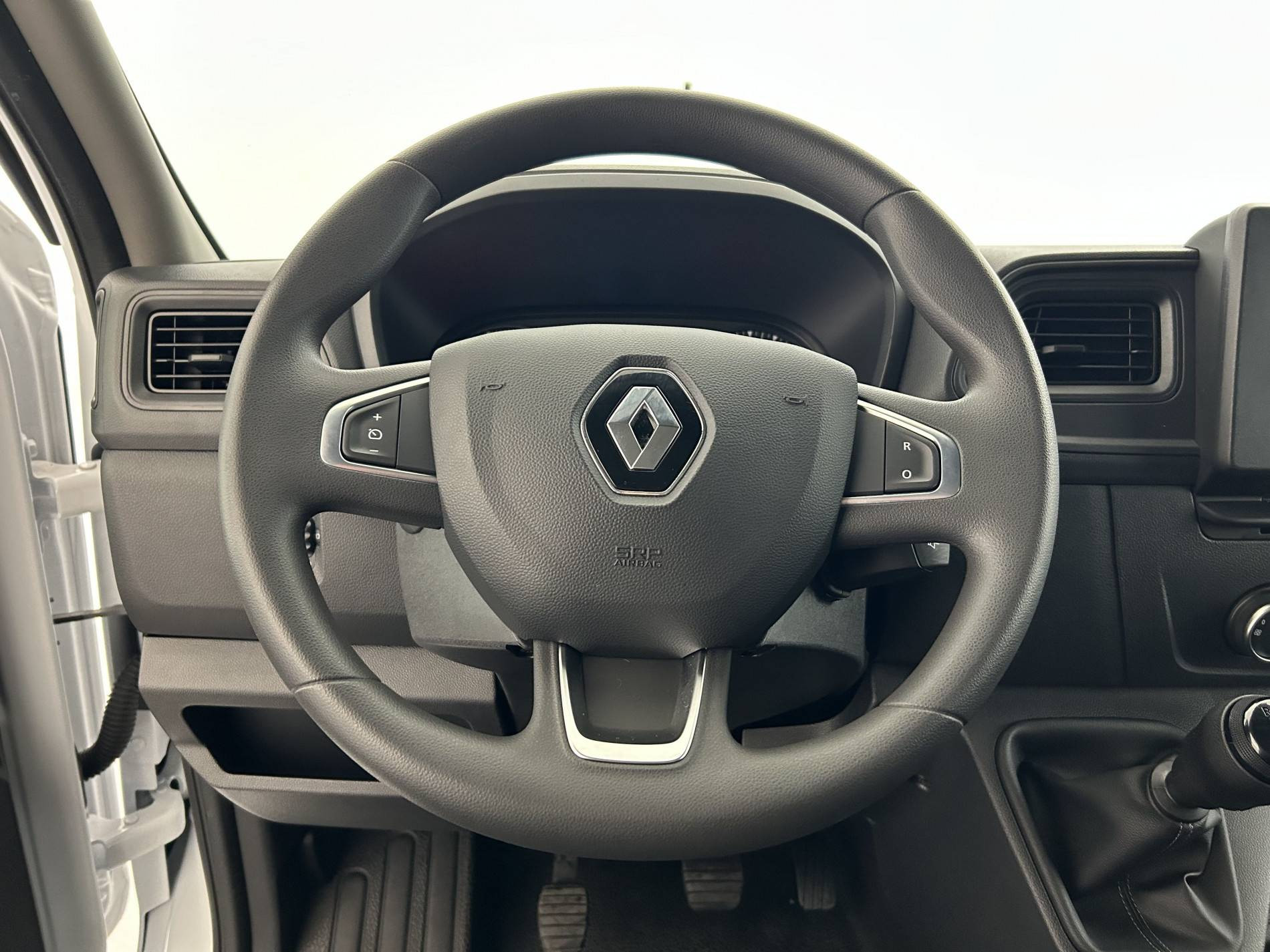 Vente en ligne Renault Master Fourgon MASTER FGN TRAC F3500 L3H3 BLUE DCI 135 au prix de 28 490 €