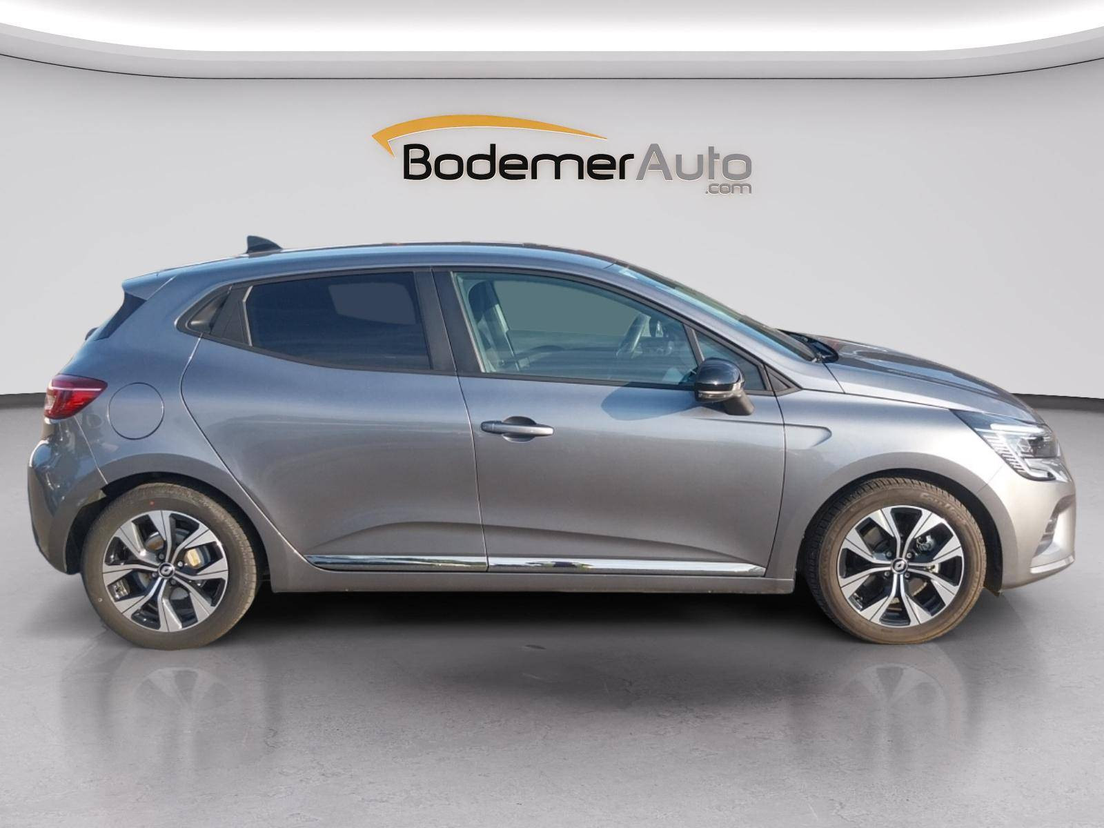 Vente en ligne Renault Clio 5 Clio E-Tech full hybrid 145 au prix de 16 140 €