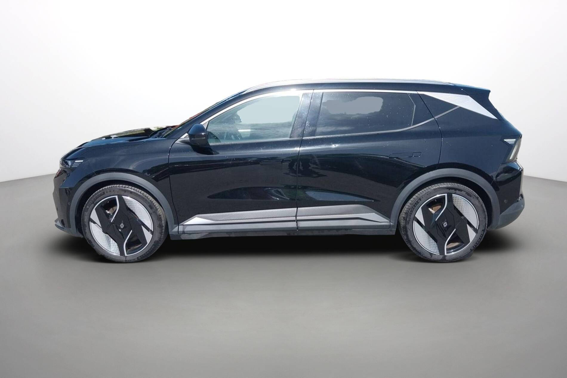 Vente en ligne Renault Scenic E-Tech Scenic E-Tech électrique 220 ch grande autonomie au prix de 39 711 €