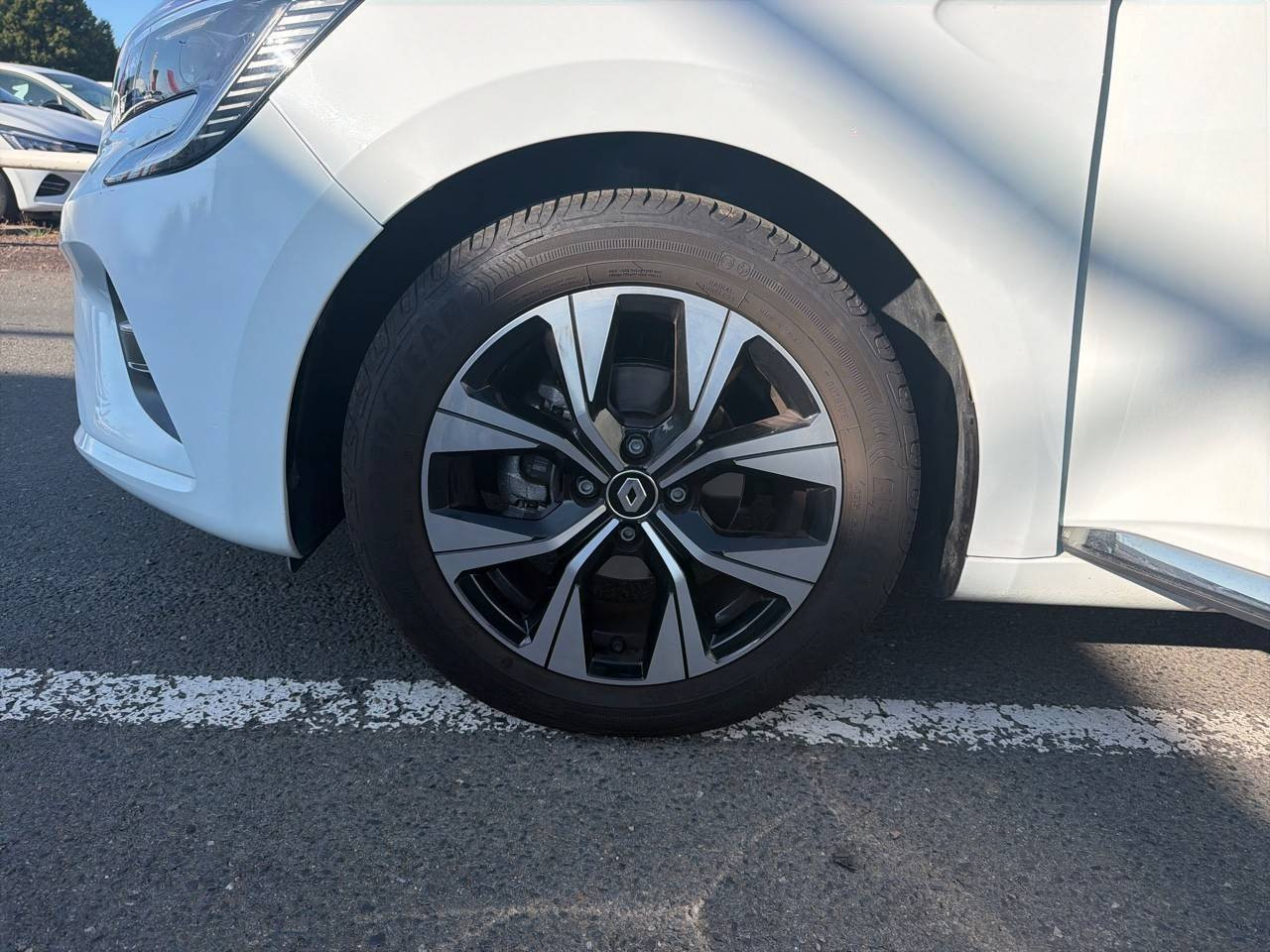 Vente en ligne Renault Clio 5 Clio SCe 65 au prix de 13 490 €