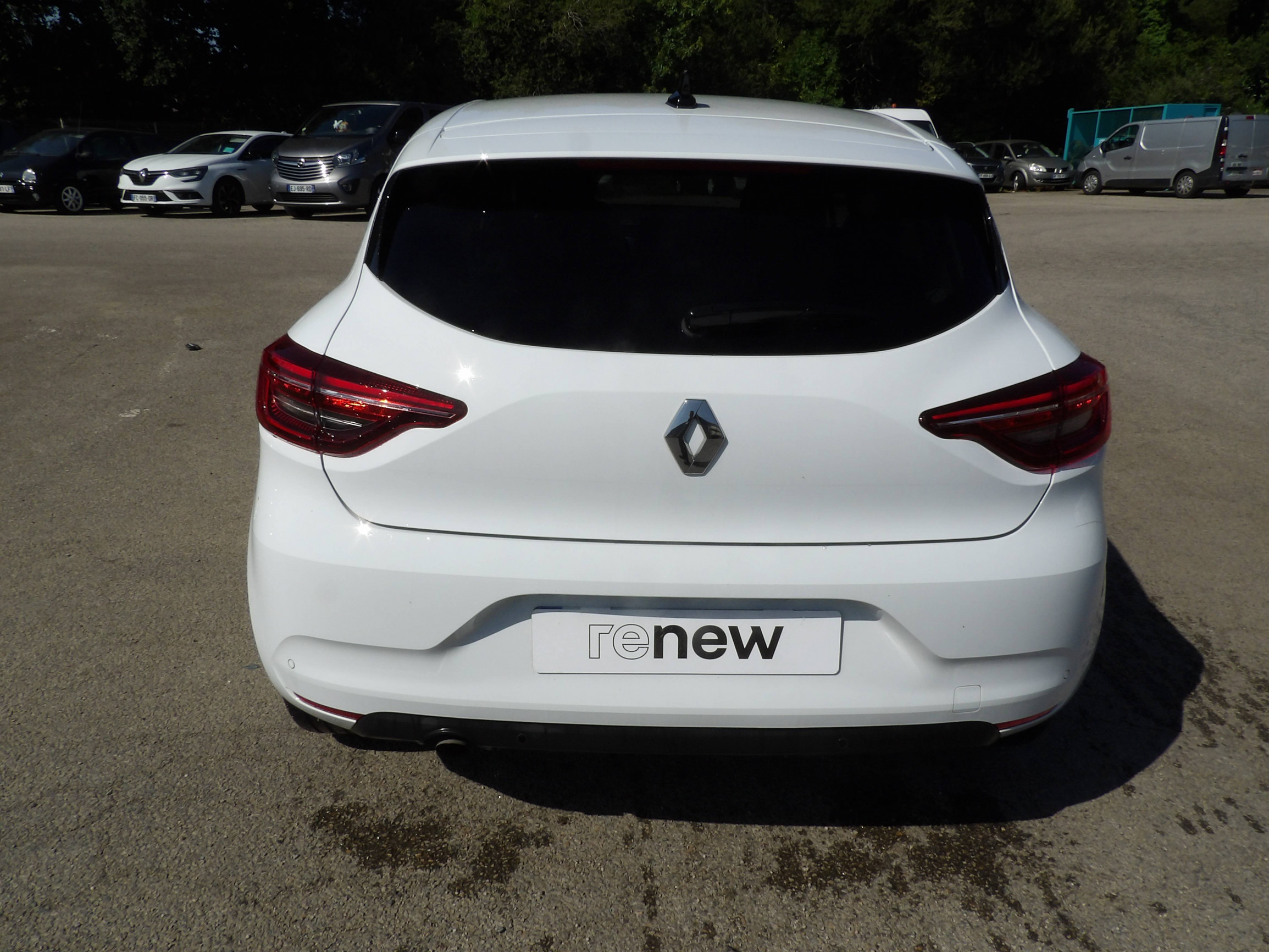 Vente en ligne Renault Clio 5 Clio TCe 90 au prix de 14 299 €