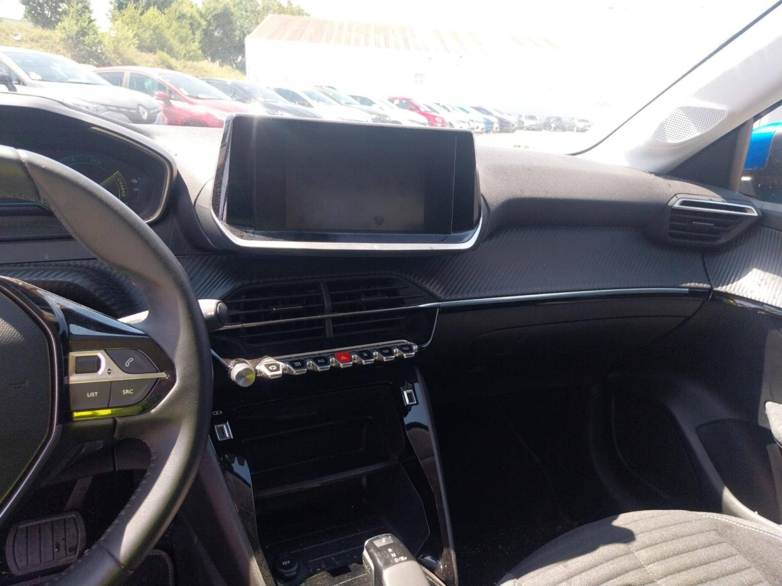 Vente en ligne Peugeot E-208  50 kWh 136ch au prix de 14 990 €