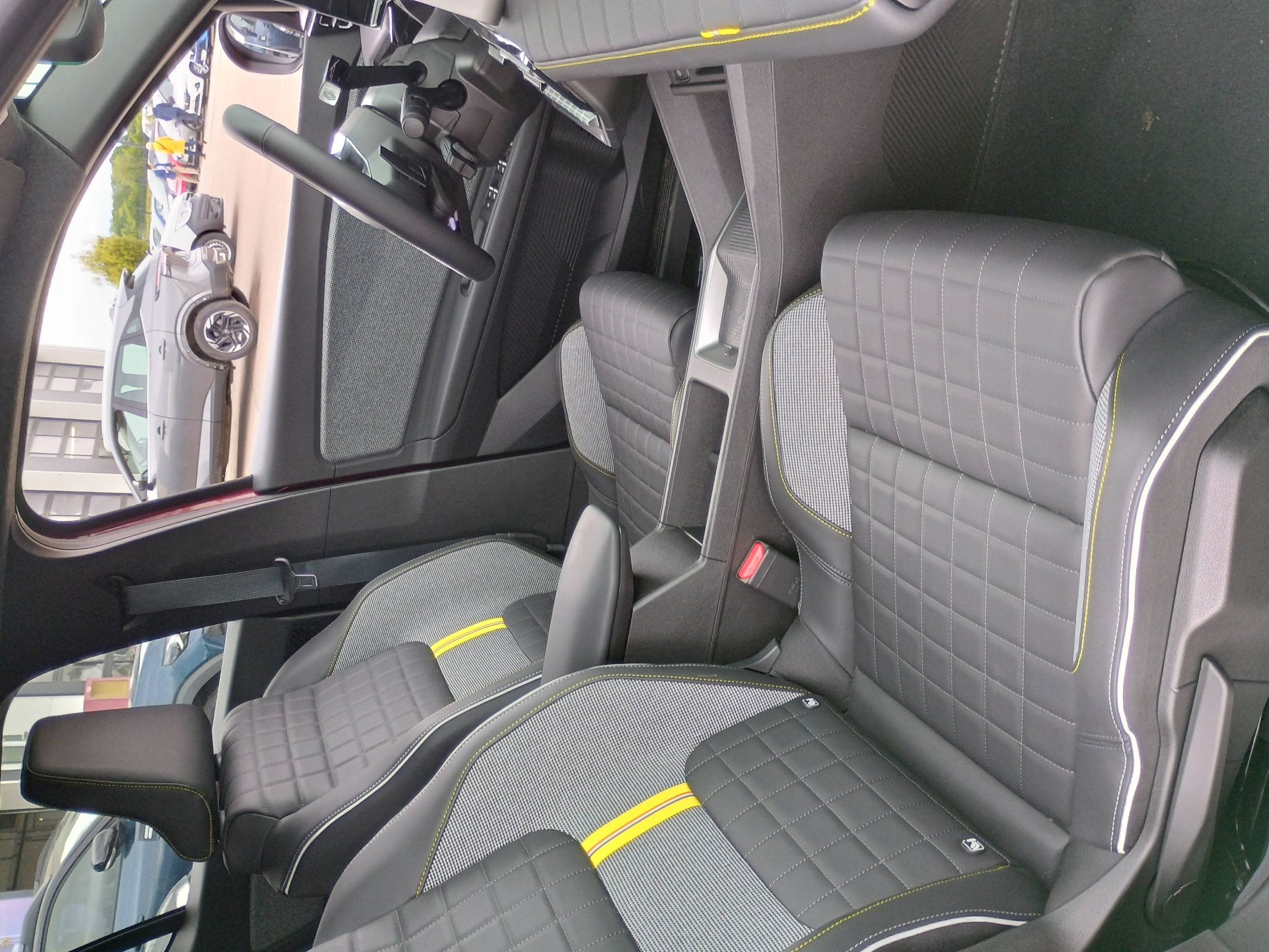 Vente en ligne Renault R4 E-Tech  150 ch autonomie confort au prix de 36 199 €