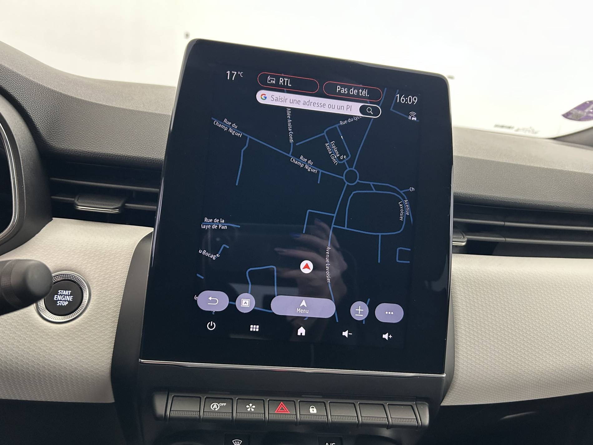 Vente en ligne Renault Clio 5 Clio TCe 90 au prix de 15 490 €