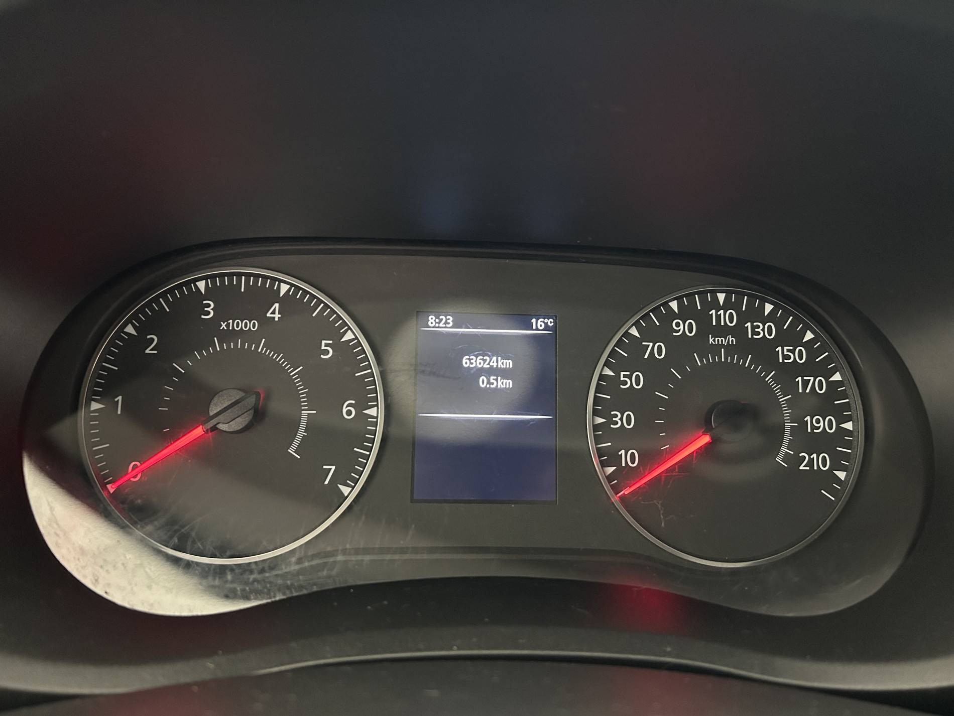 Vente en ligne Renault Master Fourgon MASTER FGN TRAC F3300 L2H2 BLUE DCI 135 au prix de 23 990 €