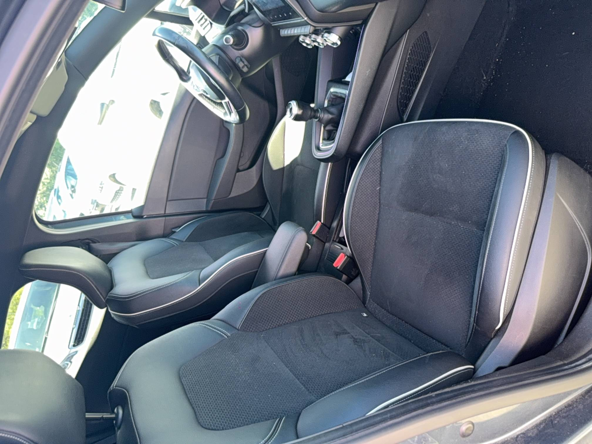 Vente en ligne Renault Clio 5 Clio TCe 100 au prix de 12 290 €