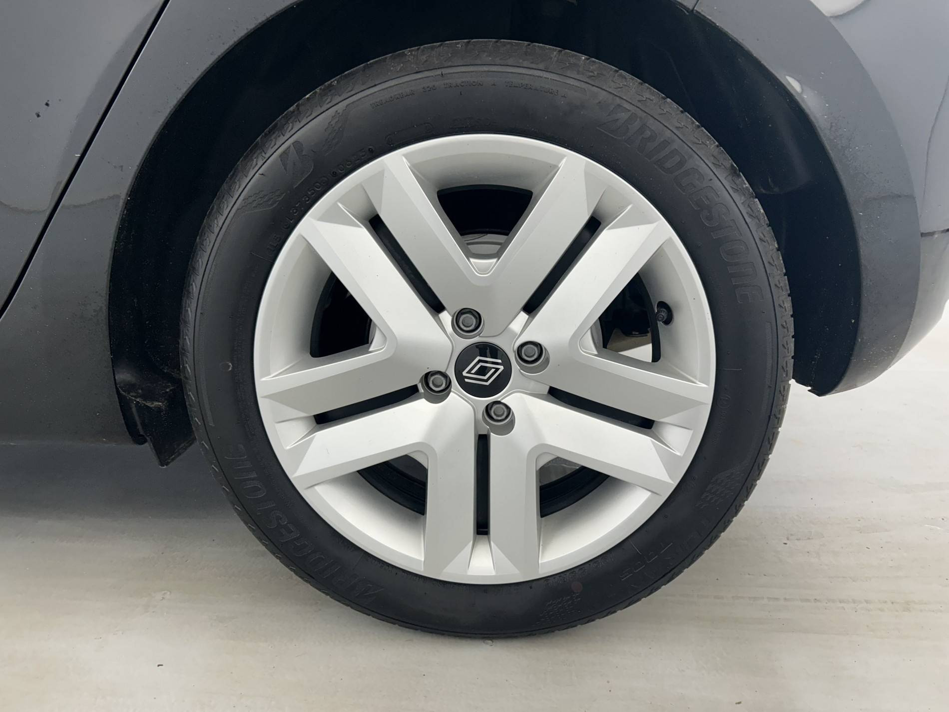 Vente en ligne Renault Clio 5 Clio E-Tech full hybrid 145 ch GSR2 au prix de 20 300 €