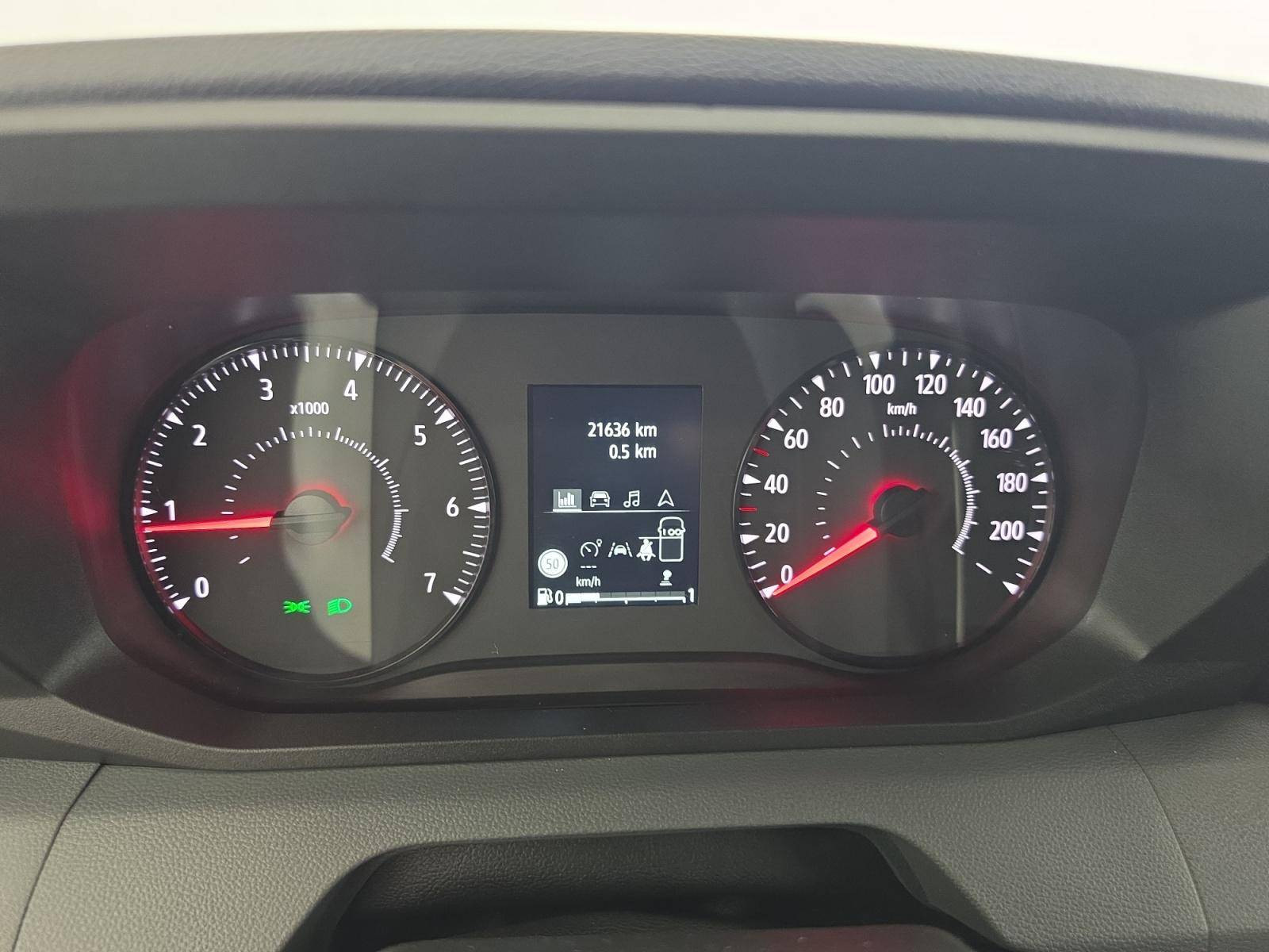 Vente en ligne Renault Master Fourgon MASTER FG BLUE DCI 130 L2H2 3T5 TR au prix de 31 490 €