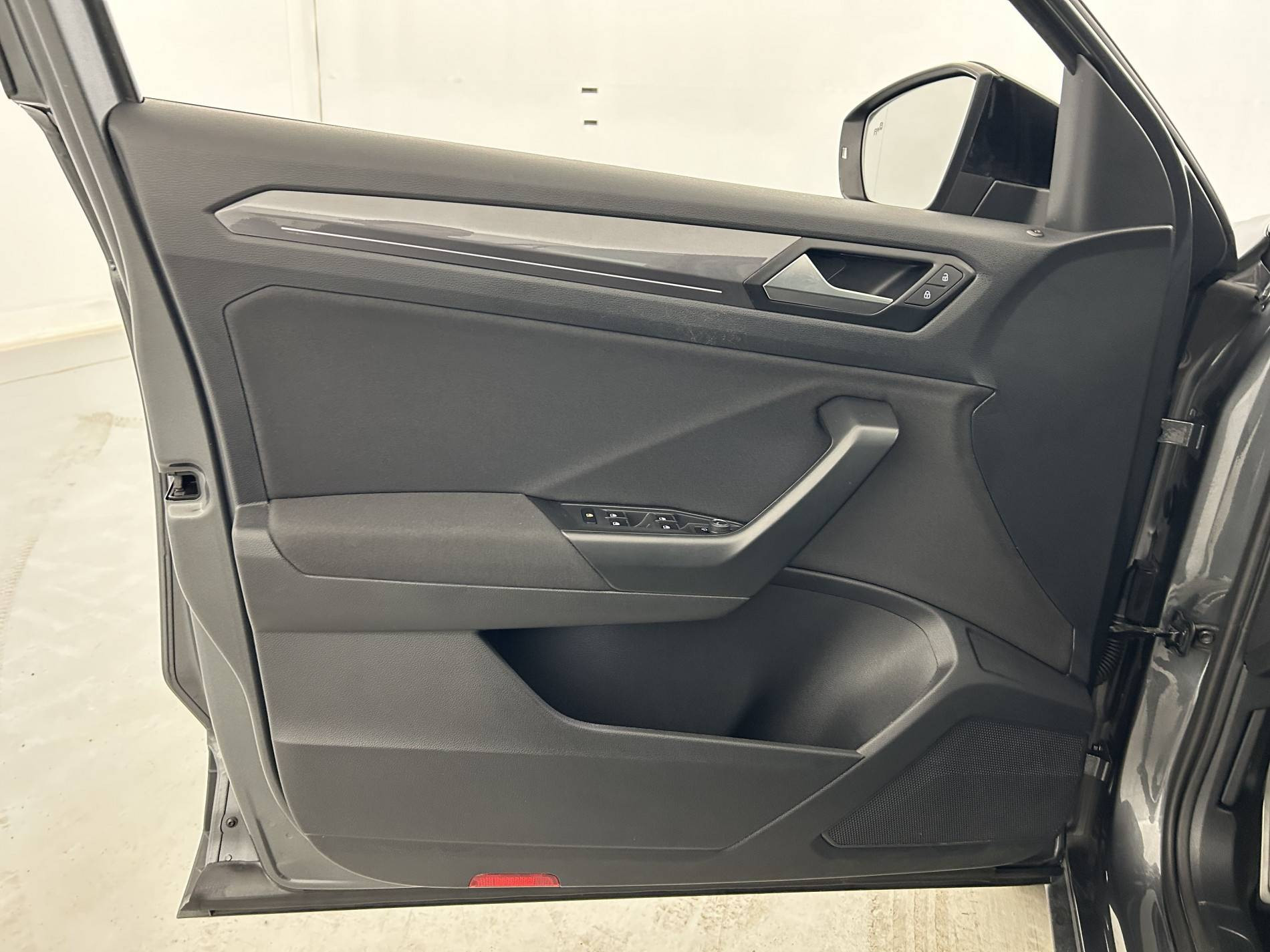 Vente en ligne Volkswagen T-Roc  1.0 TSI 115 Start/Stop BVM6 au prix de 17 990 €