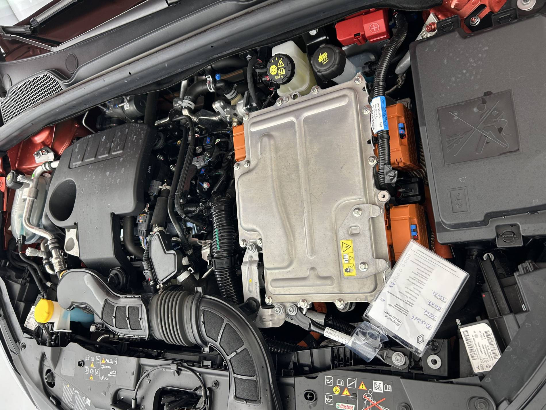 Vente en ligne Renault Clio 5 Clio E-Tech full hybrid 145 ch GSR2 au prix de 19 890 €