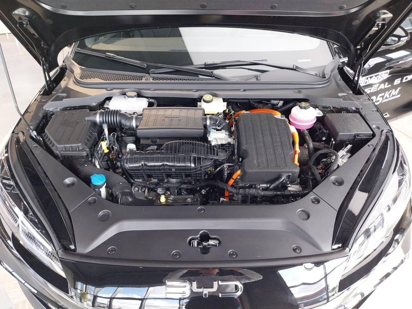 Vente en ligne Byd Seal 6 DM-i  1.5l DM-i 156 kW PHEV au prix de 33 890 €
