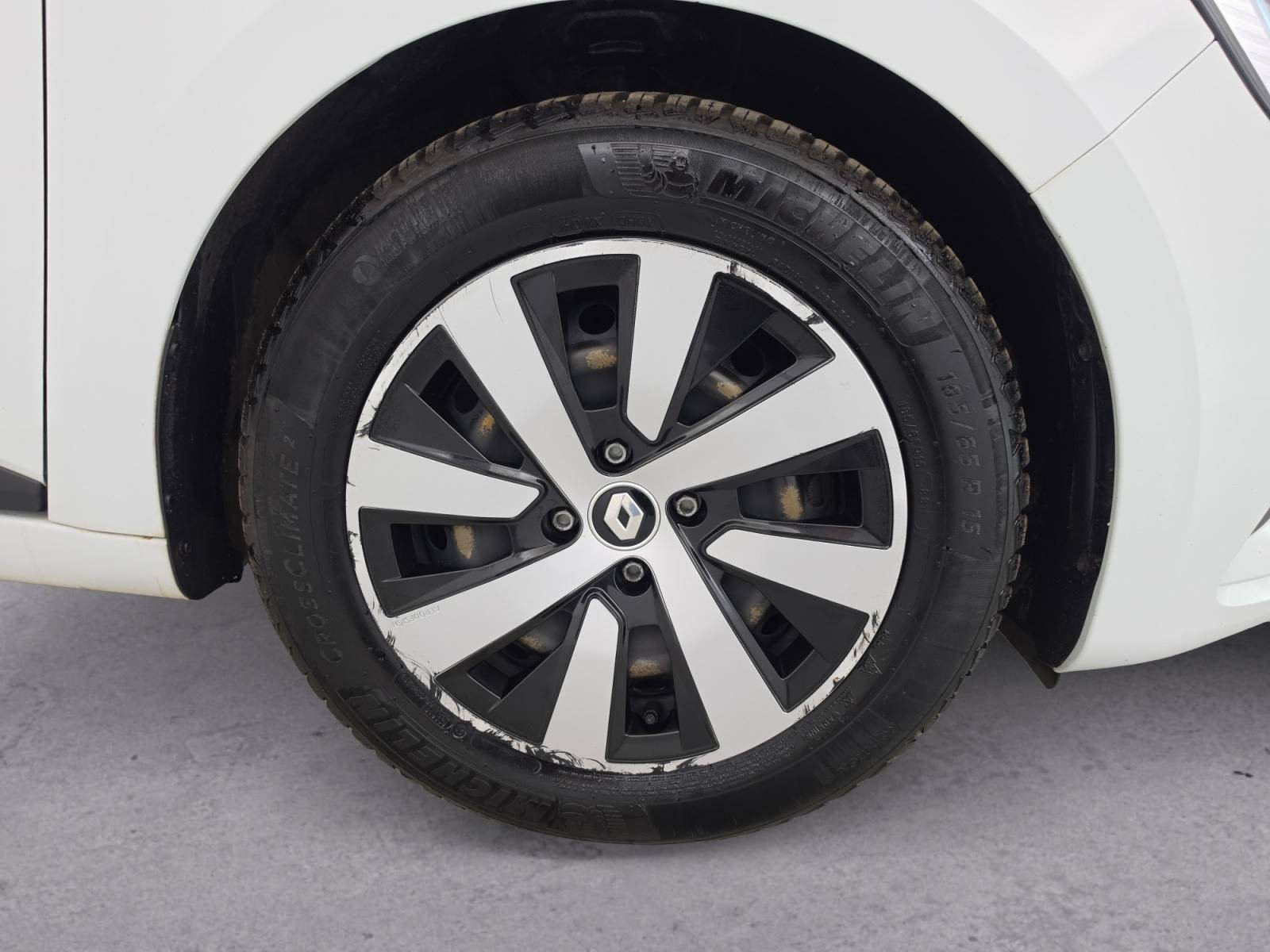 Vente en ligne Renault Clio 5 Clio TCe 90 au prix de 12 990 €