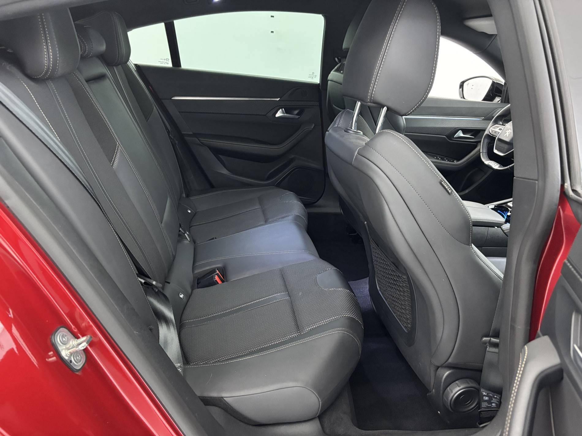 Vente en ligne Peugeot 508  Hybrid 225 e-EAT8 au prix de 21 490 €
