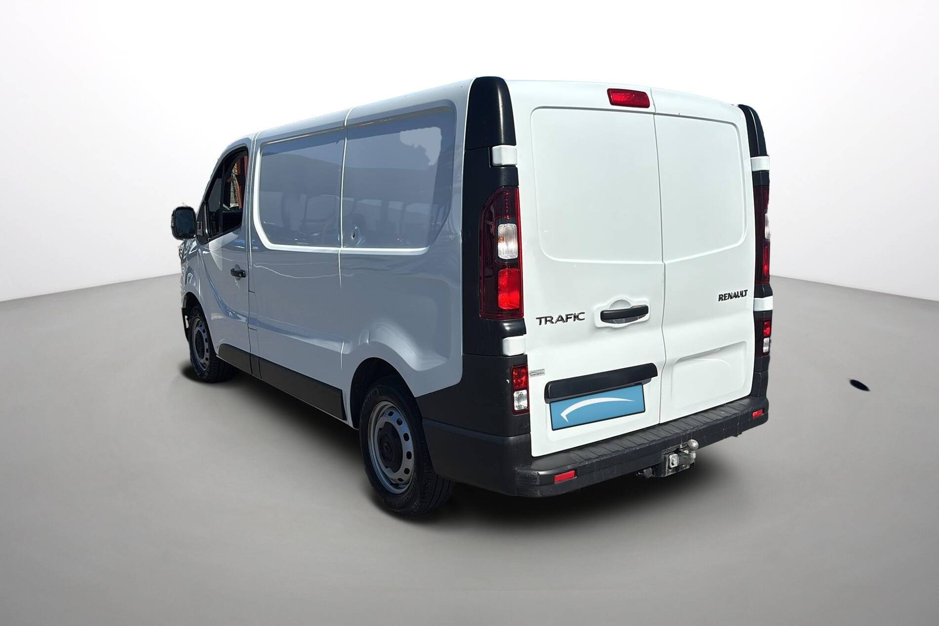 Vente en ligne Renault Trafic 3 Fourgon TRAFIC FGN L1H1 2800 KG BLUE DCI 130 au prix de 20 890 €