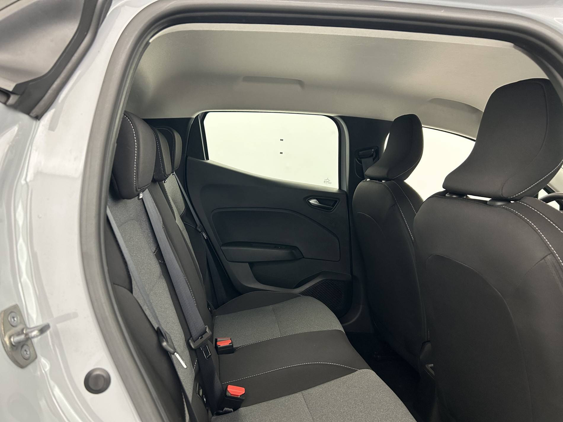 Vente en ligne Renault Clio 5 Clio TCe 90 au prix de 14 990 €