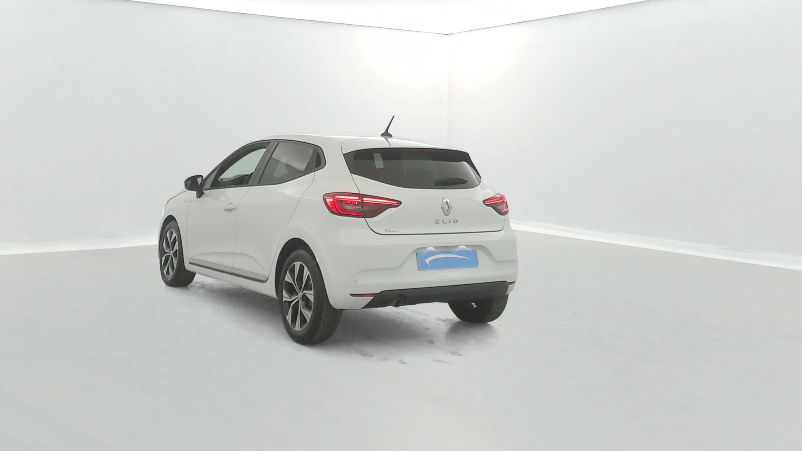 Vente en ligne Renault Clio 5 Clio TCe 90 au prix de 15 290 €