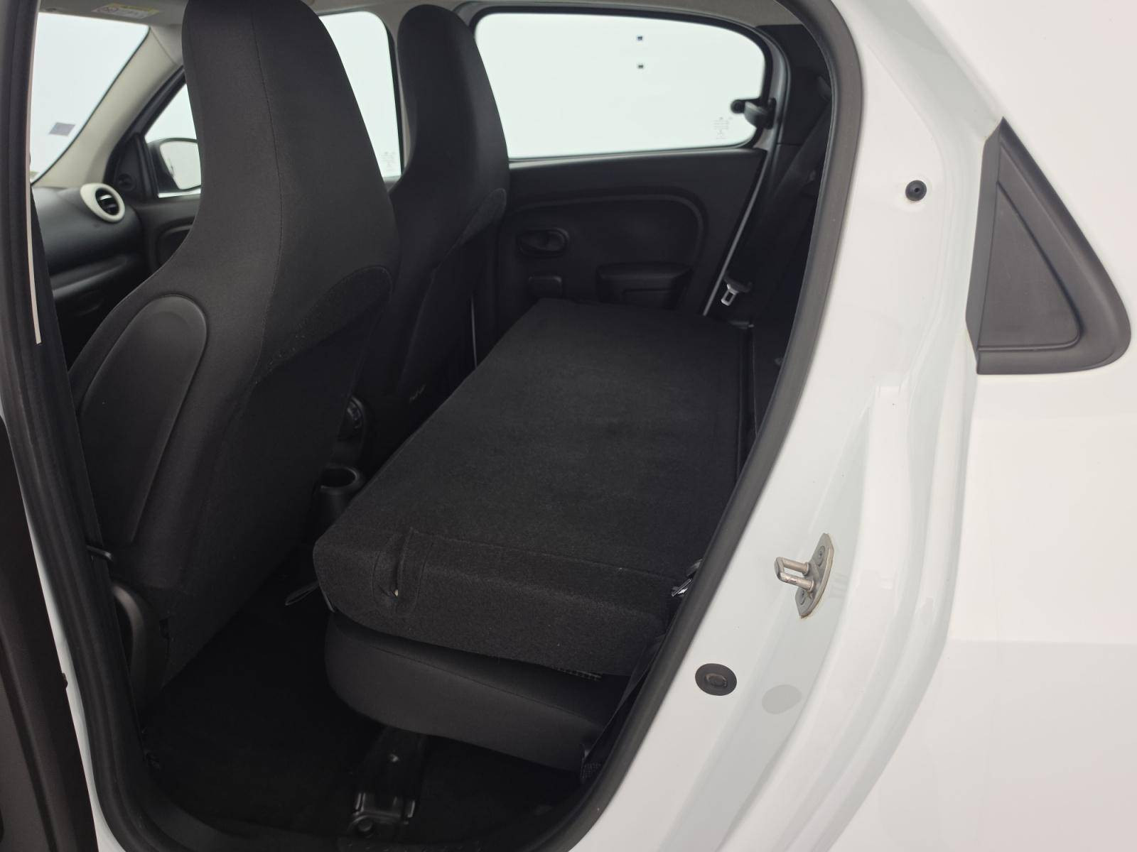 Vente en ligne Renault Twingo Electrique Twingo III E-Tech au prix de 12 900 €