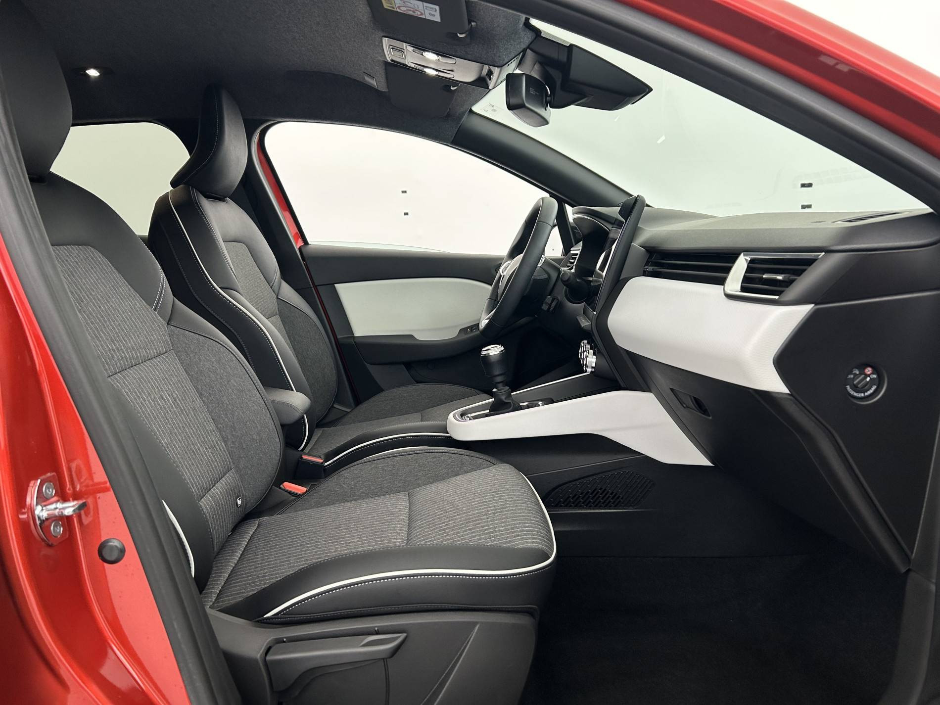 Vente en ligne Renault Clio 5 Clio TCe 90 au prix de 14 990 €